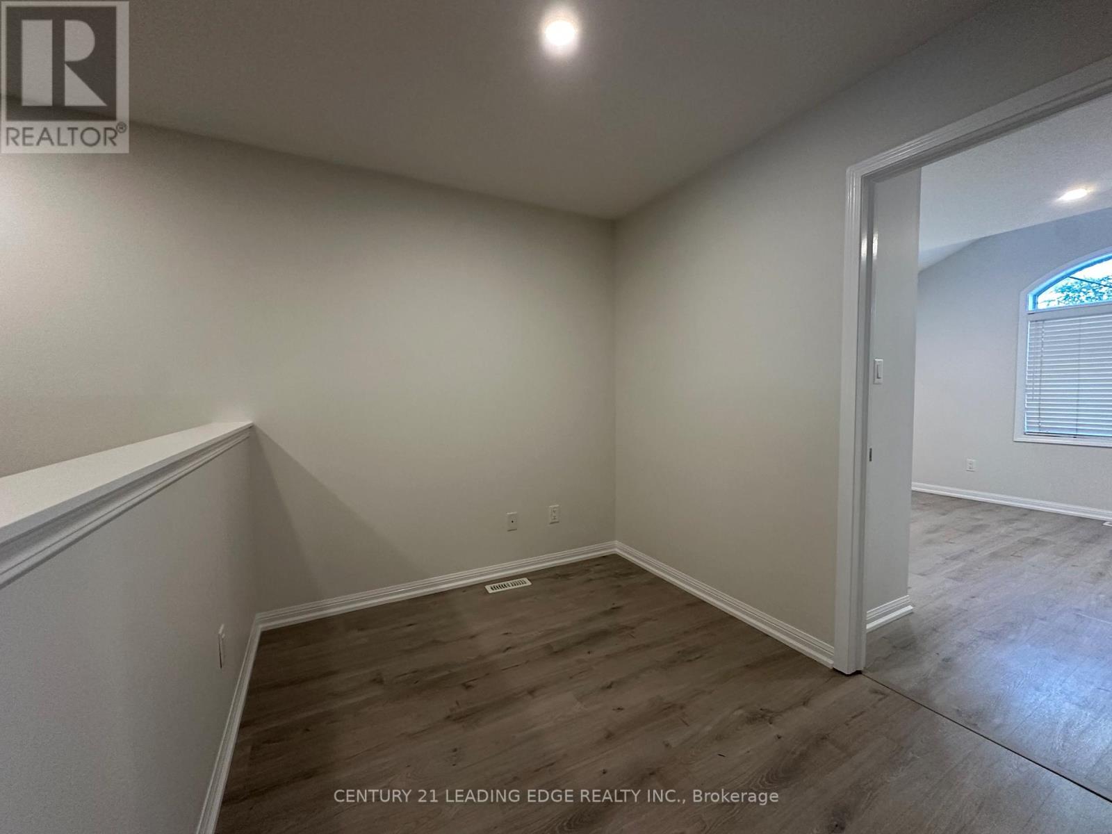 438 Beach Boulevard, Hamilton, Ontario  L8H 6X1 - Photo 13 - X12486516