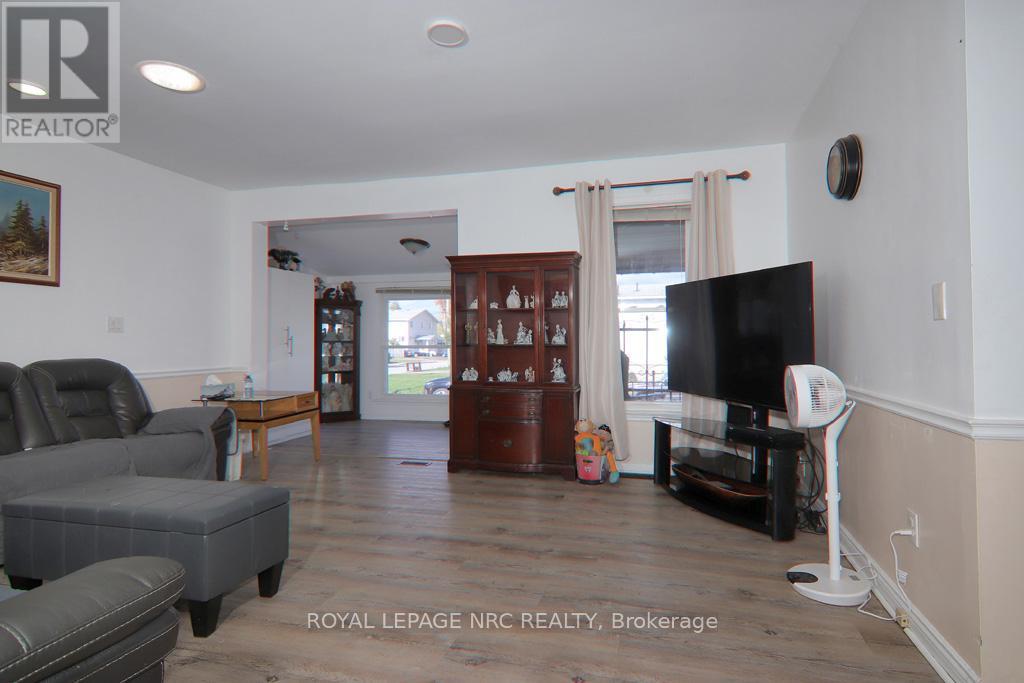 5192 Hamilton Street, Niagara Falls, Ontario  L2E 2W3 - Photo 15 - X12473836