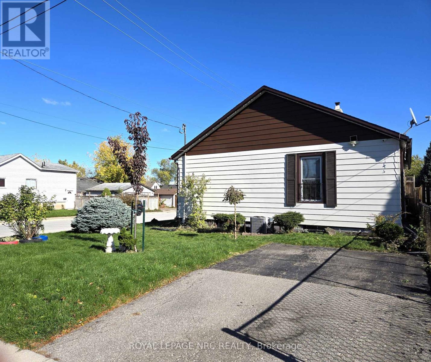 5192 Hamilton Street, Niagara Falls, Ontario  L2E 2W3 - Photo 7 - X12473836