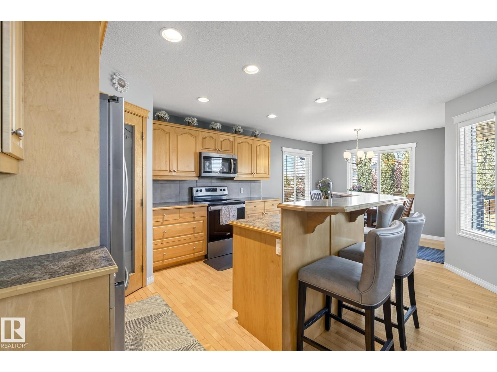 8802 98 Av, Morinville, Alberta  T8R 1T8 - Photo 10 - E4463810