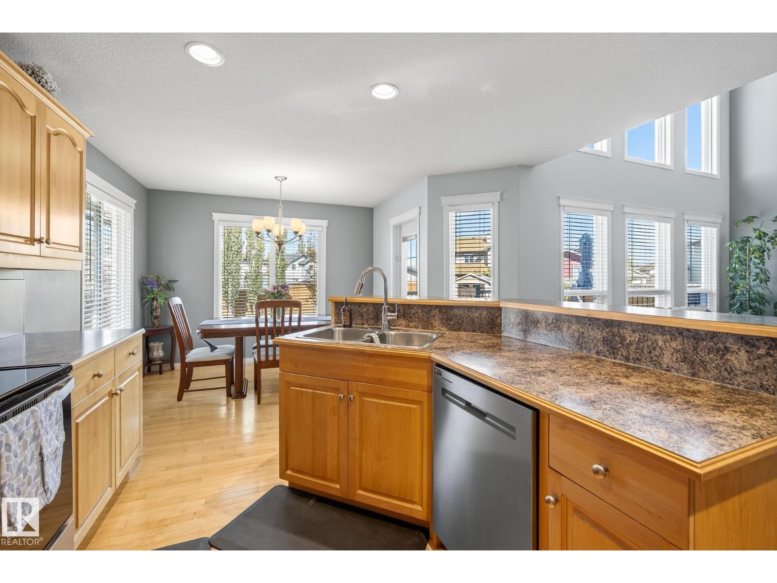 8802 98 Av, Morinville, Alberta  T8R 1T8 - Photo 13 - E4463810