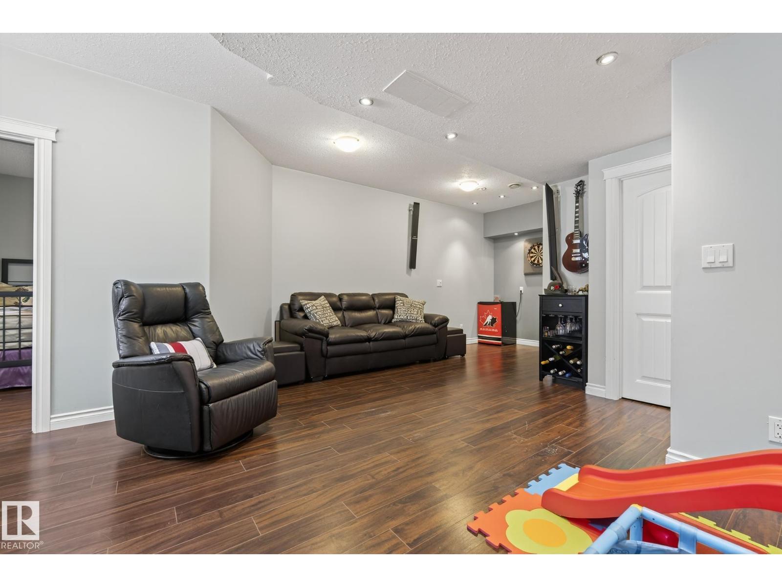 8802 98 Av, Morinville, Alberta  T8R 1T8 - Photo 37 - E4463810