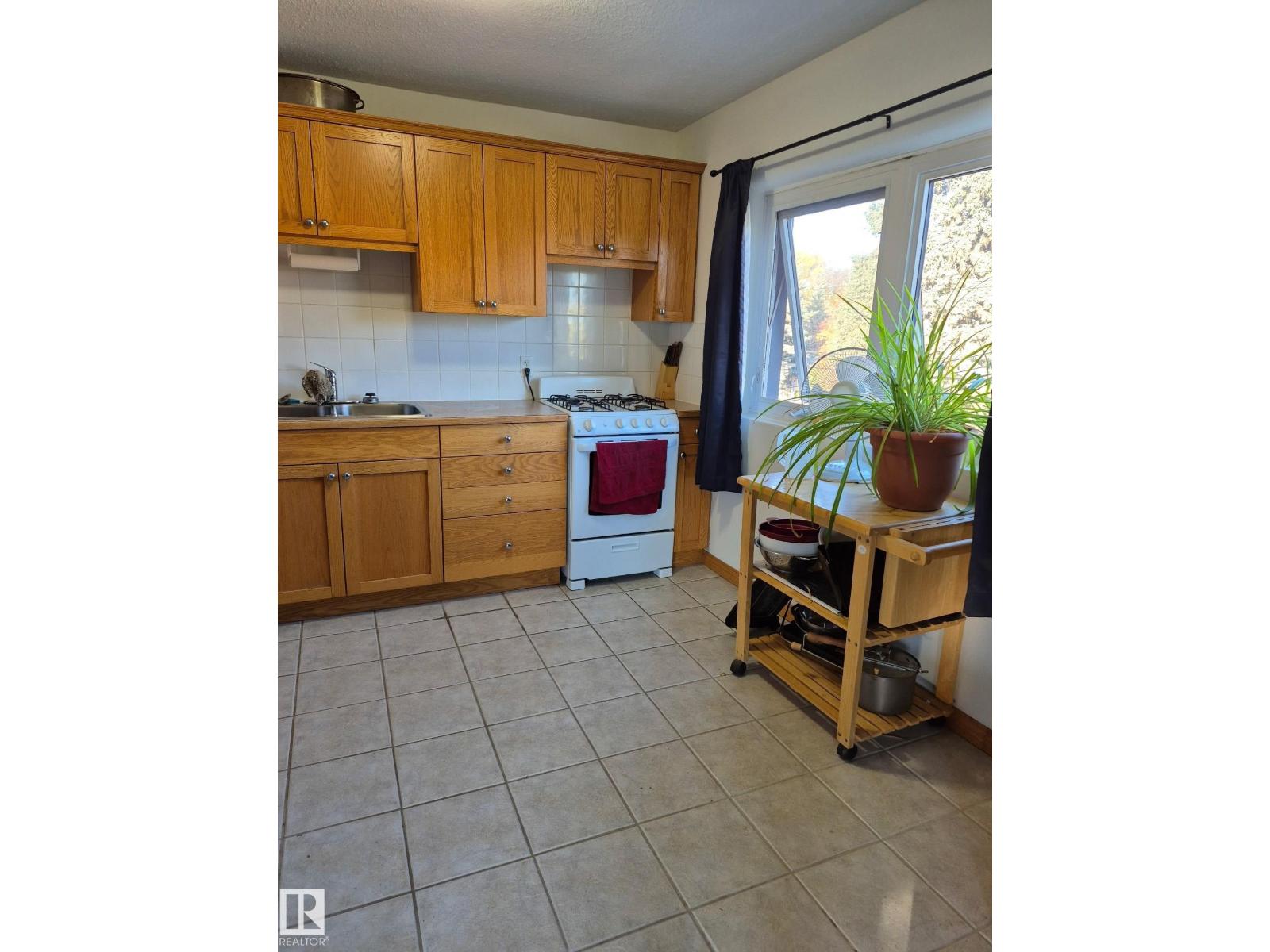 #9 6920 101 Av Nw, Edmonton, Alberta  T6A 0H7 - Photo 12 - E4463812