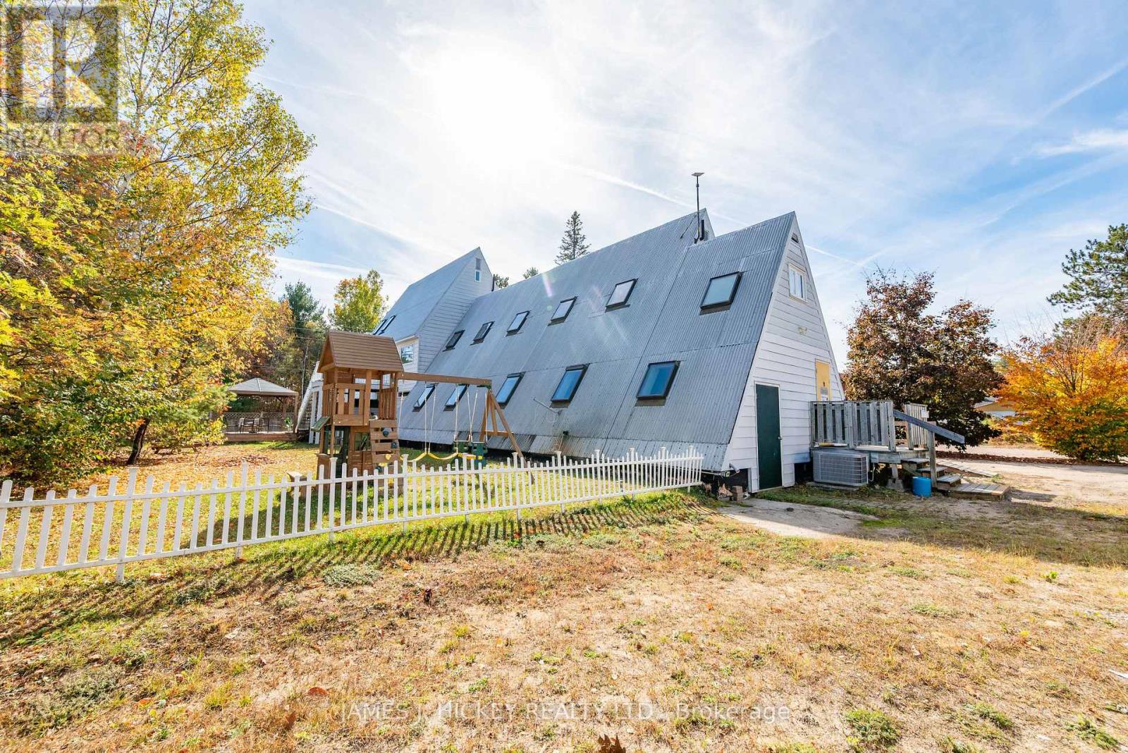 120 Deep River Road, Deep River, Ontario  K0J 1P0 - Photo 4 - X12486696