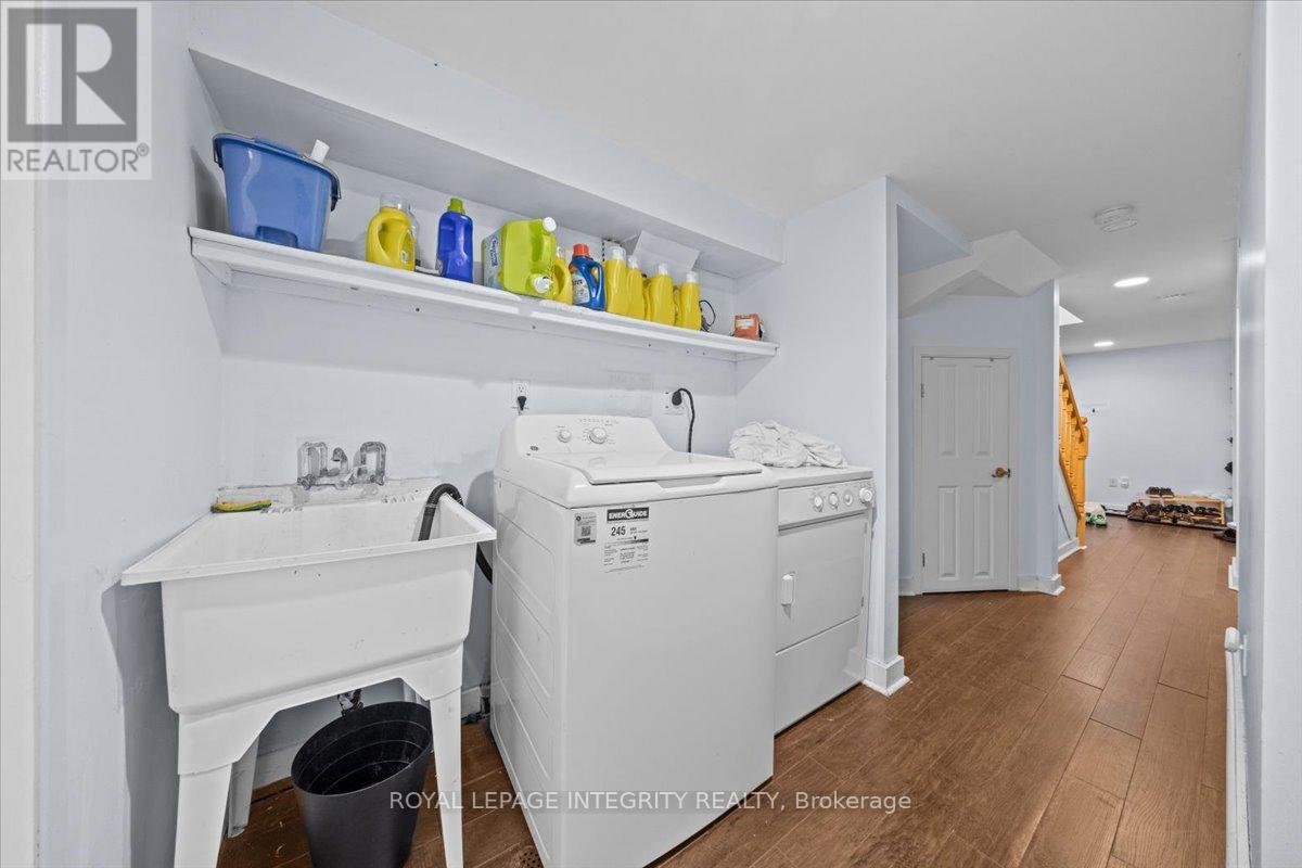279 Somerset Street E, Ottawa, Ontario  K1N 6V7 - Photo 11 - X12486659