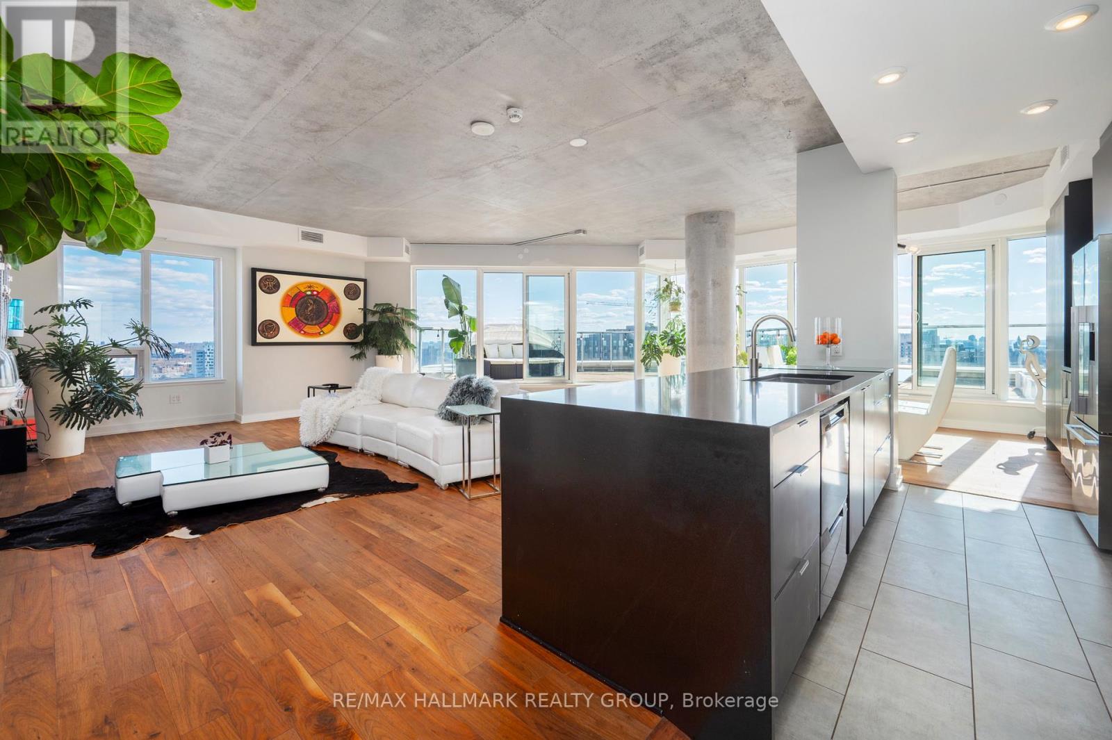 2701 - 195 Besserer Street, Ottawa, Ontario  K1N 0B6 - Photo 10 - X12486683