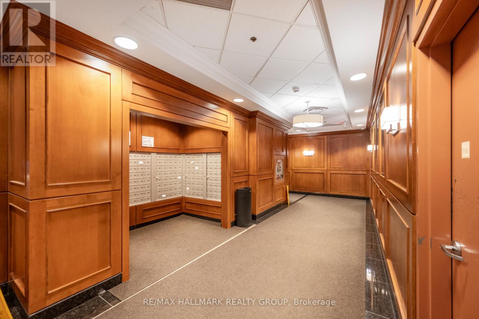 2701 - 195 Besserer Street, Ottawa, Ontario  K1N 0B6 - Photo 6 - X12486683