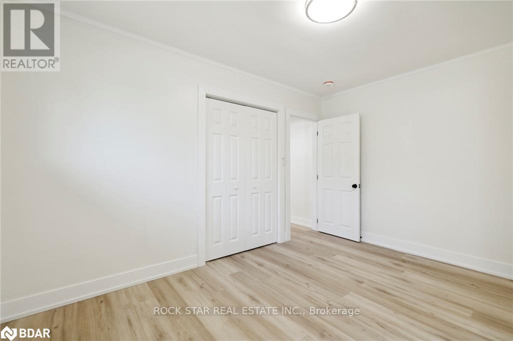 Upper - 87 Leaside Drive, St. Catharines, Ontario  L2M 4G7 - Photo 13 - X12486554