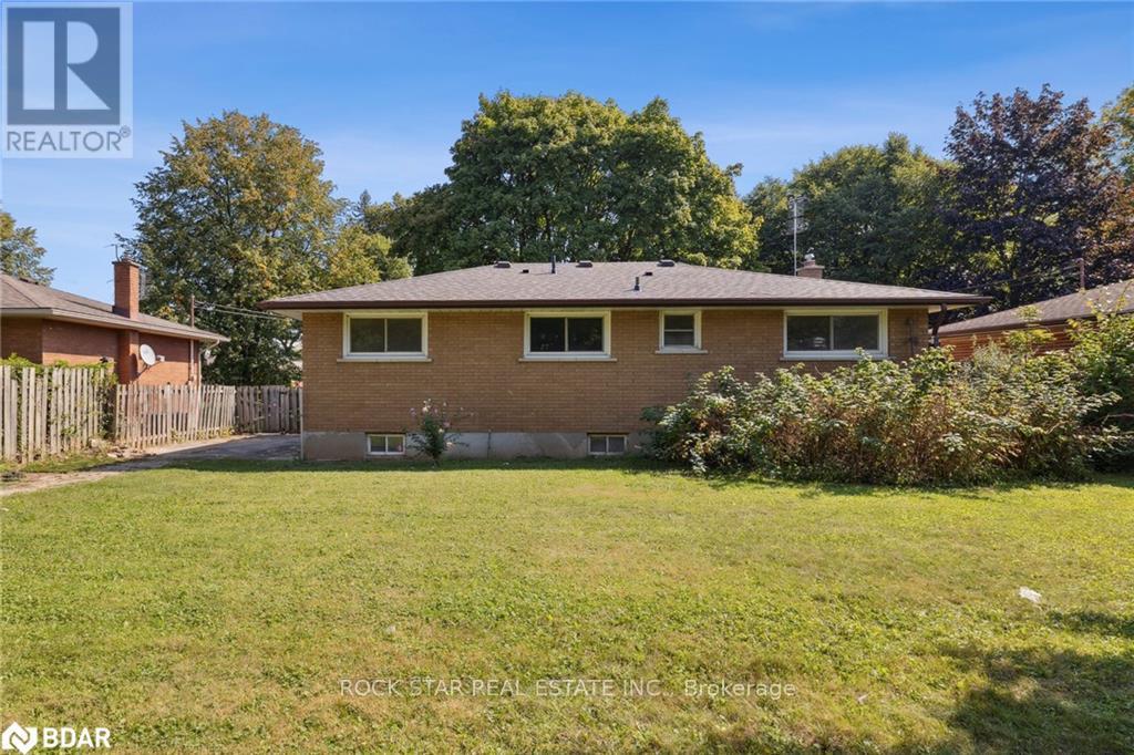 Upper - 87 Leaside Drive, St. Catharines, Ontario  L2M 4G7 - Photo 18 - X12486554