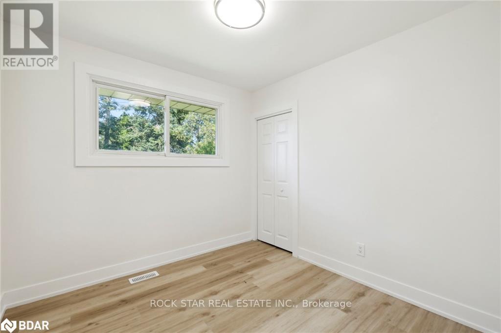 Upper - 87 Leaside Drive, St. Catharines, Ontario  L2M 4G7 - Photo 9 - X12486554