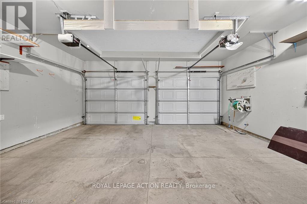 4 - 385 Park Road N, Brantford, Ontario  N3R 0A1 - Photo 18 - X12486571