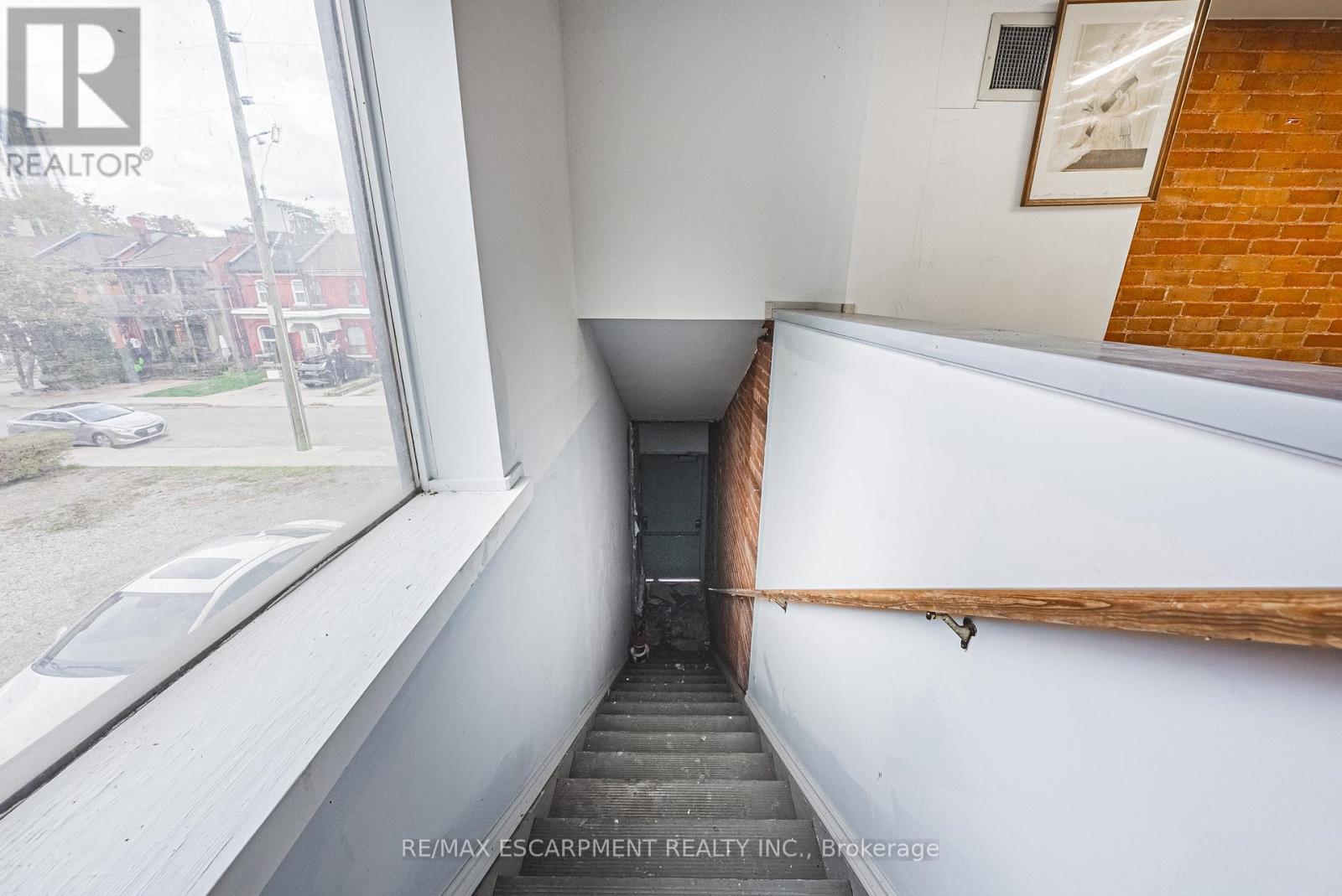 120 Catharine Street S, Hamilton, Ontario  L8N 2J4 - Photo 12 - X12486595