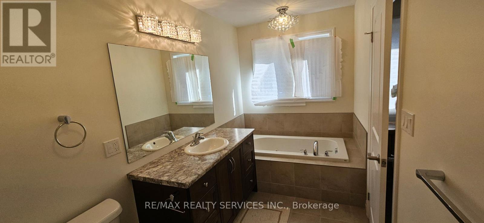 64 Ambrosia Path, St. Thomas, Ontario  N5R 0L4 - Photo 12 - X12486626