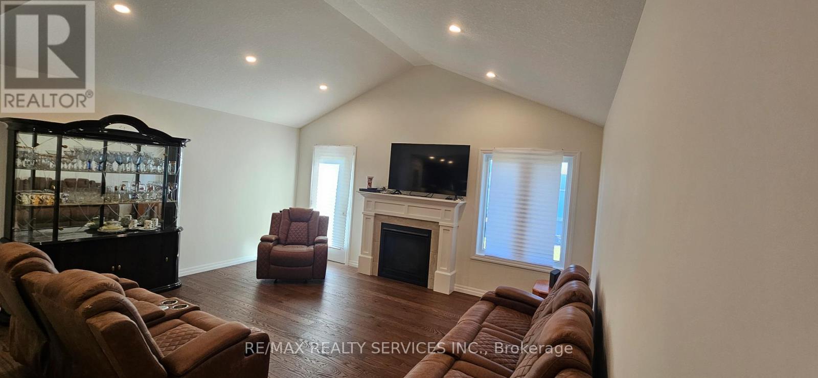 64 Ambrosia Path, St. Thomas, Ontario  N5R 0L4 - Photo 8 - X12486626