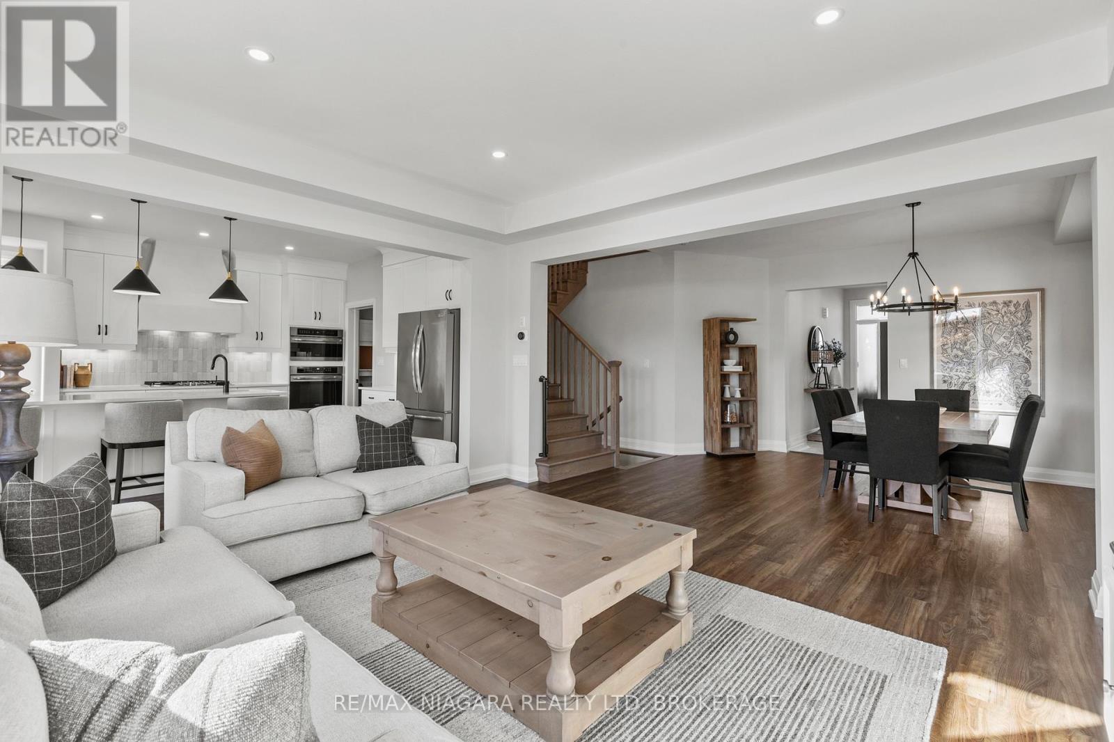 236 Walker Road, Pelham, Ontario  L3B 5N5 - Photo 14 - X12486678