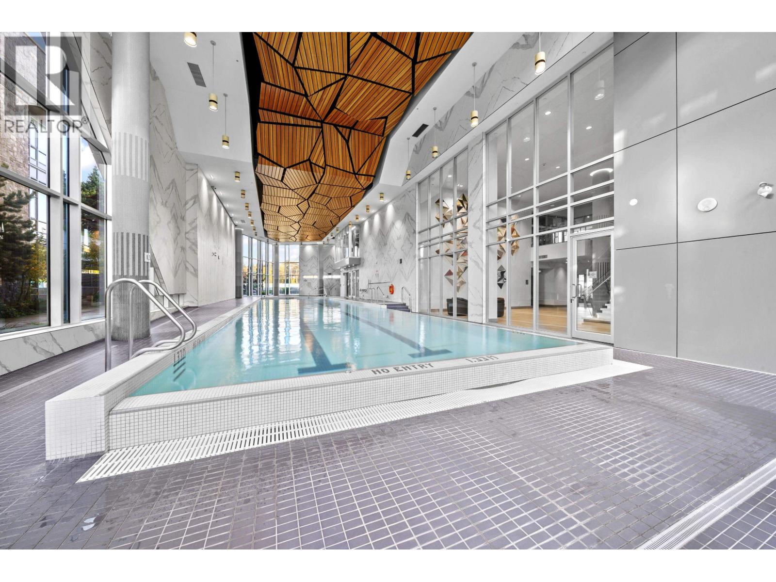 616 680 Seylynn Crescent, North Vancouver, British Columbia  V7J 0B5 - Photo 34 - R3062642