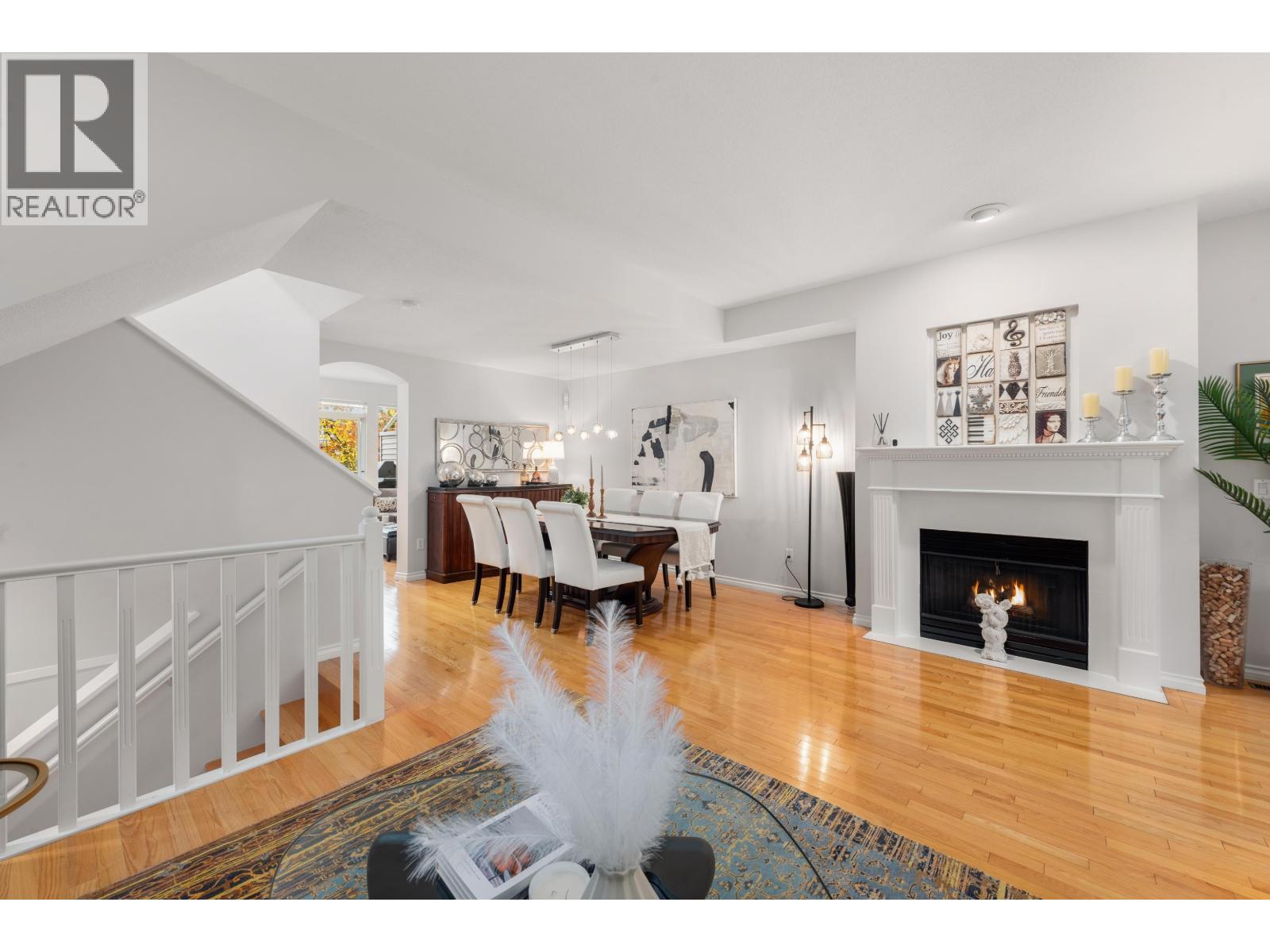 37 7500 Cumberland Street, Burnaby, British Columbia  V3N 4Z9 - Photo 3 - R3062692