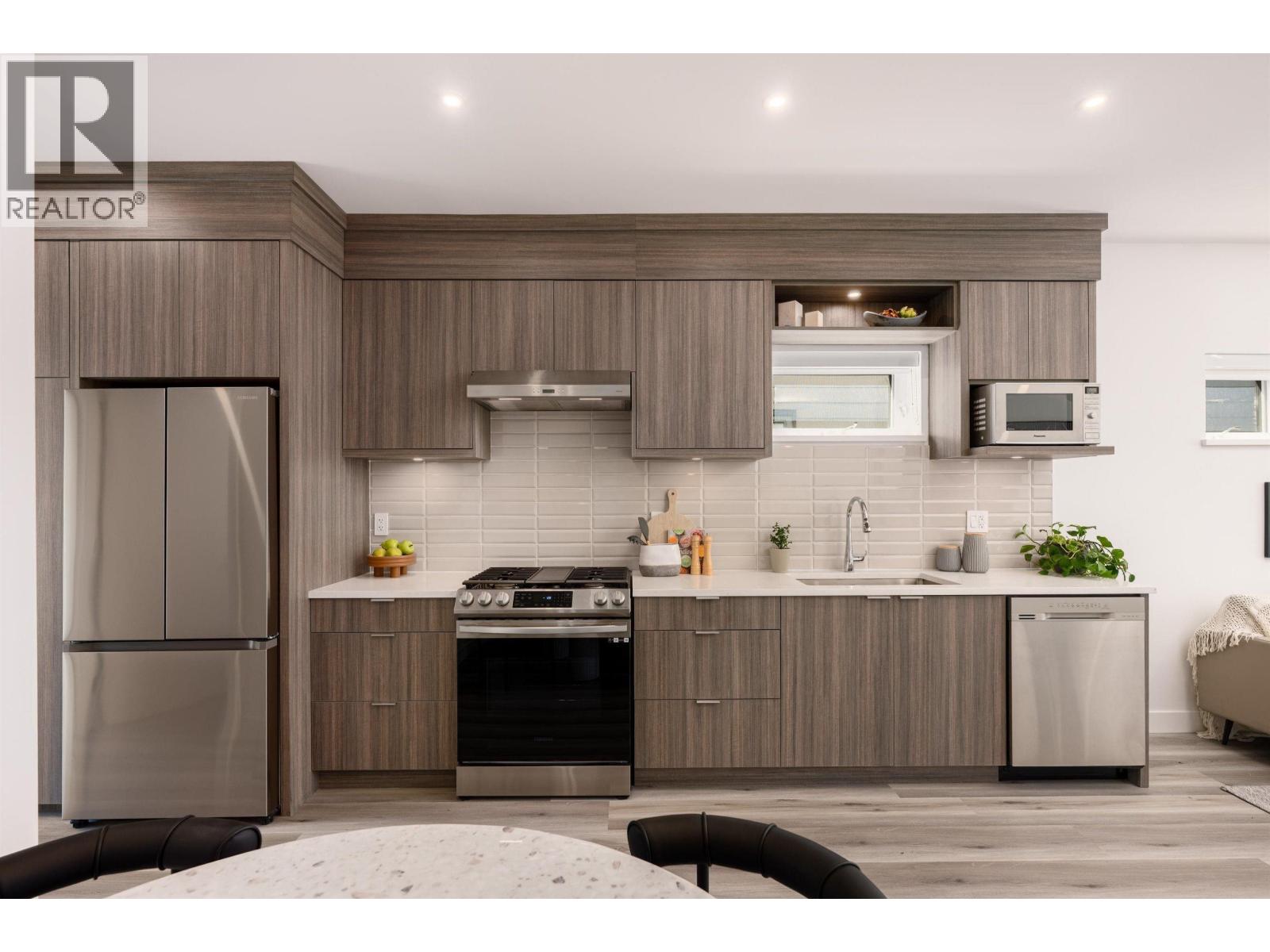 5102 Chambers Street, Vancouver, British Columbia  V5R 3L9 - Photo 7 - R3062706