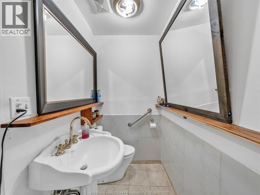 7785 Riverside Drive East, Windsor, Ontario  N8S 1E1 - Photo 29 - 25027405