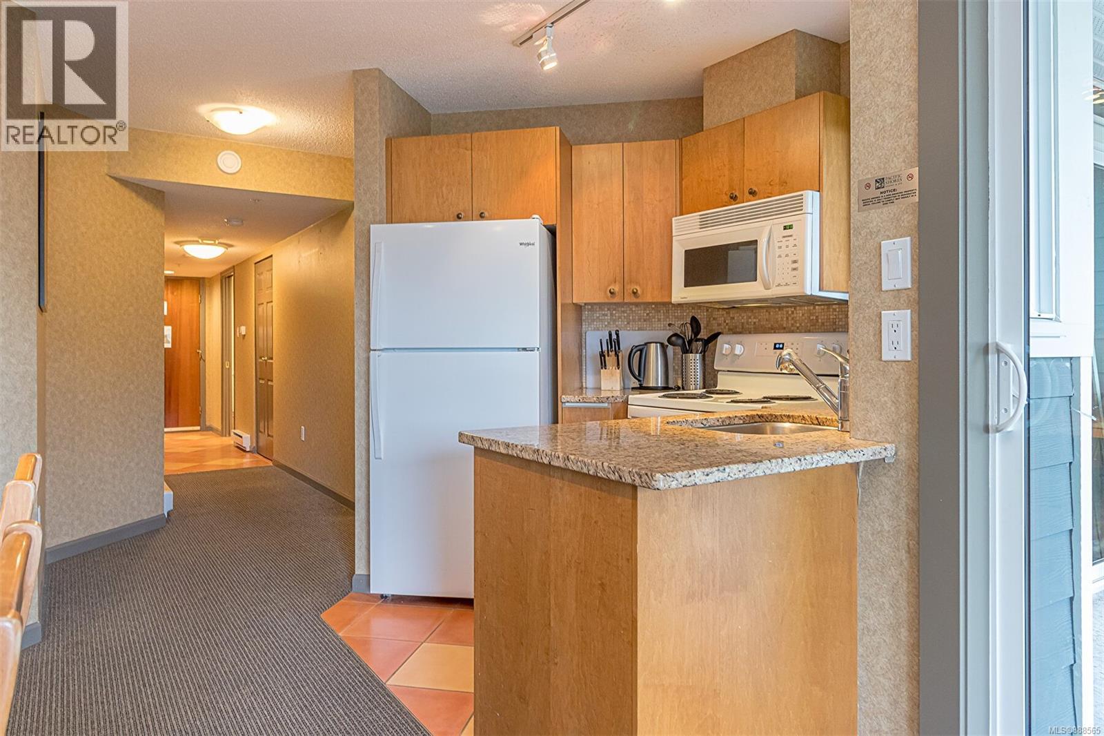 721 1600 Stroulger Rd, Nanoose Bay, British Columbia V9P 9B7 - Photo 14 - 988565