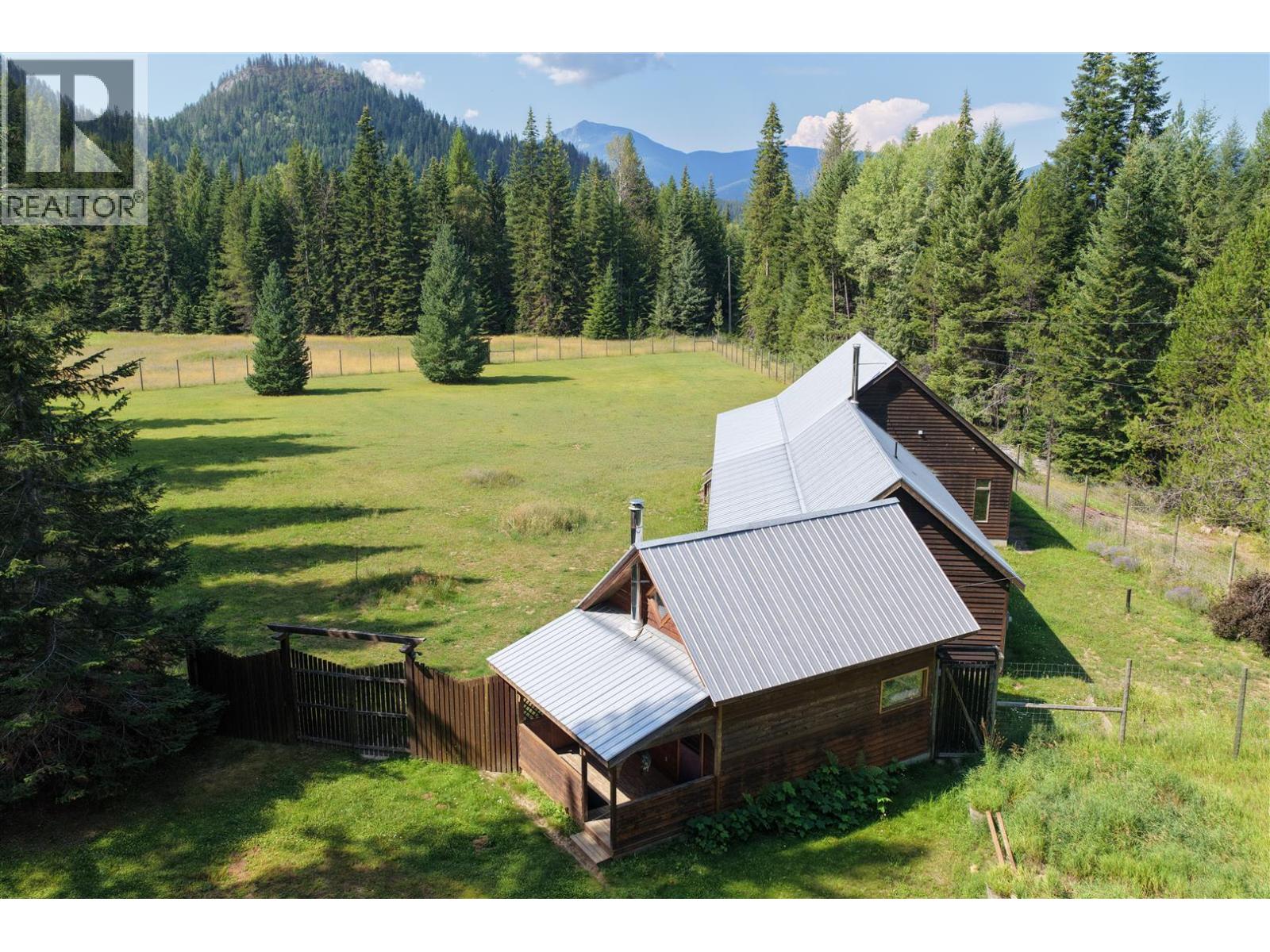 152 Talbot Road, nelway, British Columbia