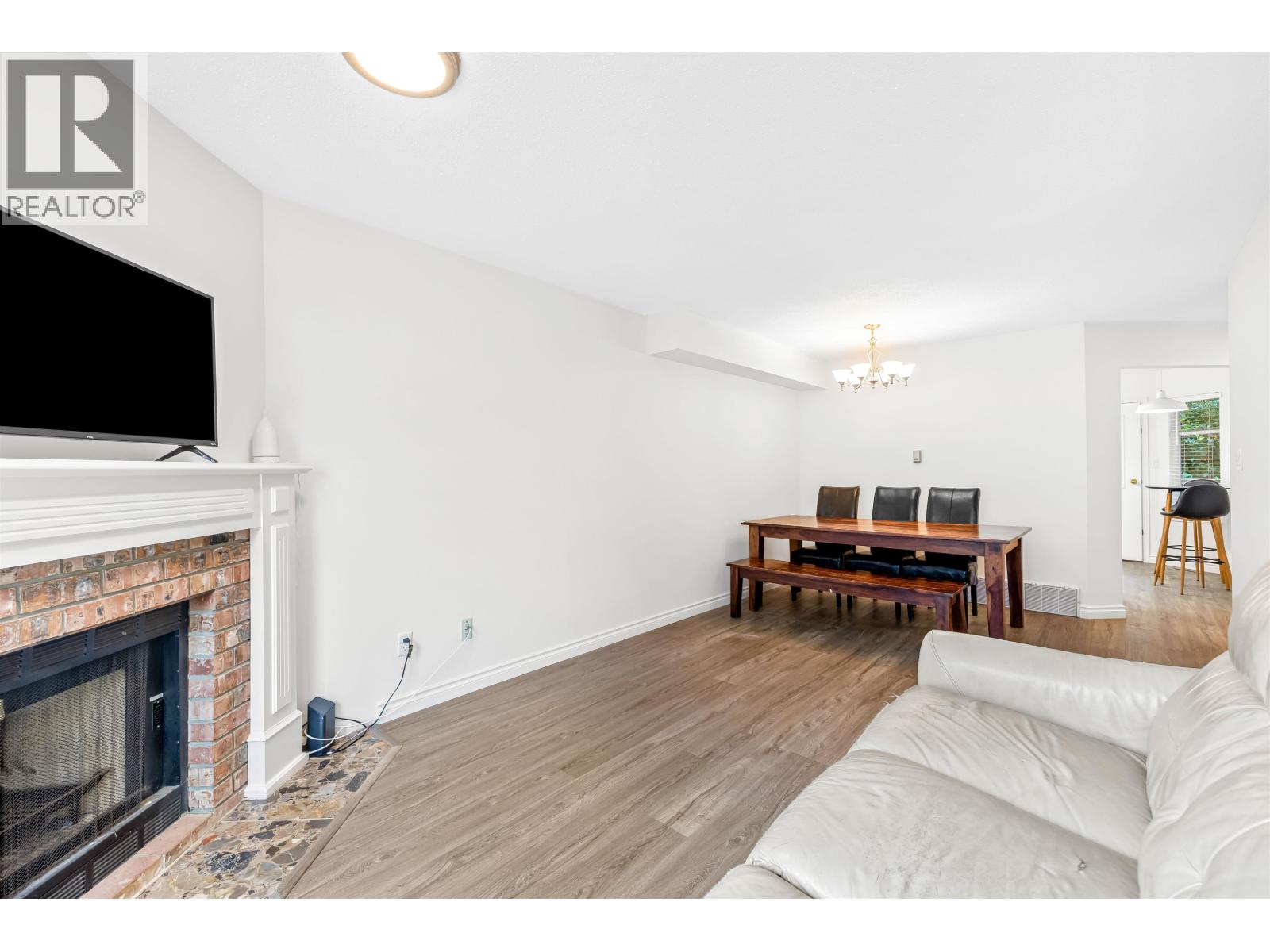 11 8751 Bennett Road, Richmond, British Columbia  V6Y 3N6 - Photo 2 - R3062598