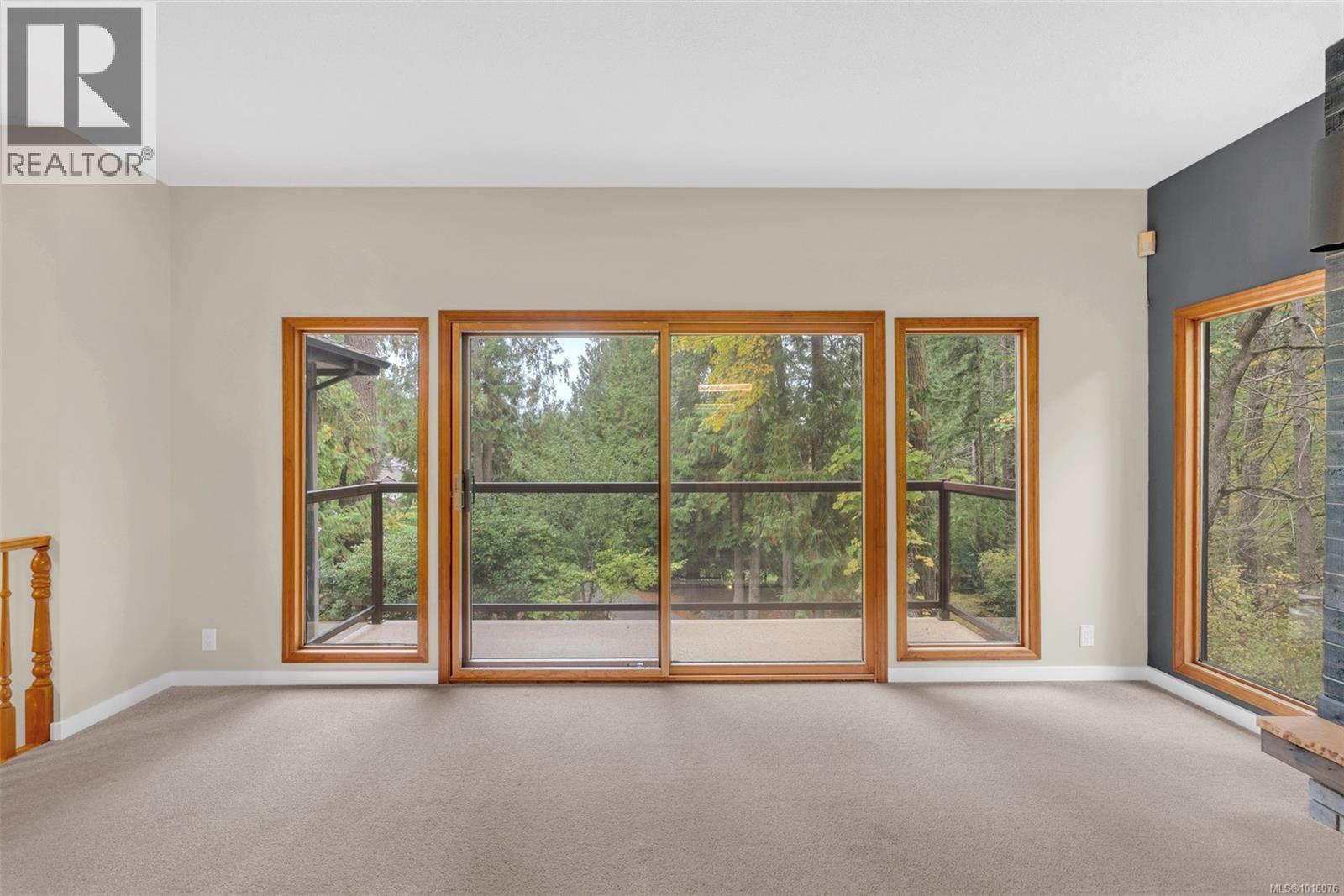 6758 Amwell Dr, Central Saanich, British Columbia  V8M 1A1 - Photo 7 - 1016076