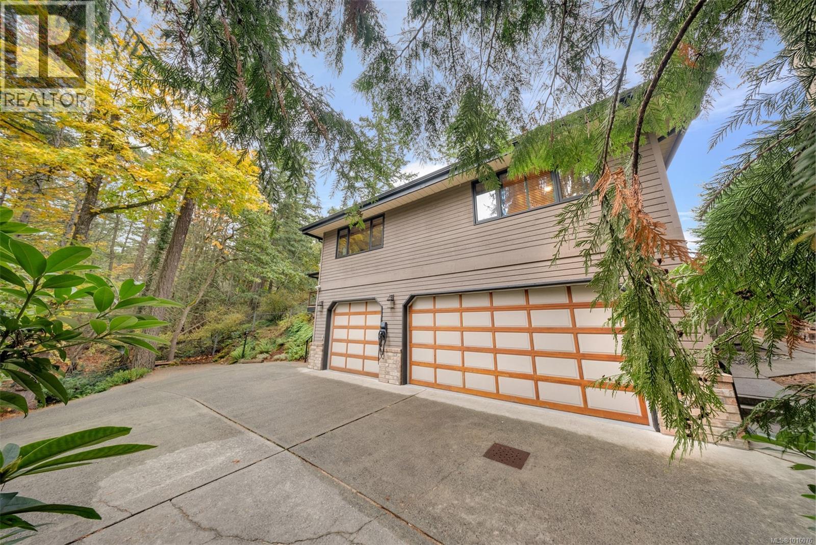 6758 Amwell Dr, Central Saanich, British Columbia  V8M 1A1 - Photo 46 - 1016076