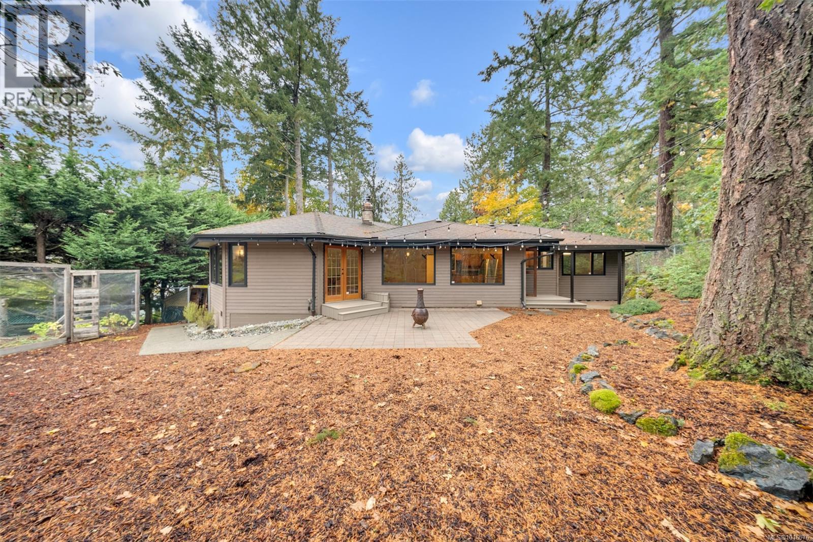 6758 Amwell Dr, Central Saanich, British Columbia  V8M 1A1 - Photo 38 - 1016076