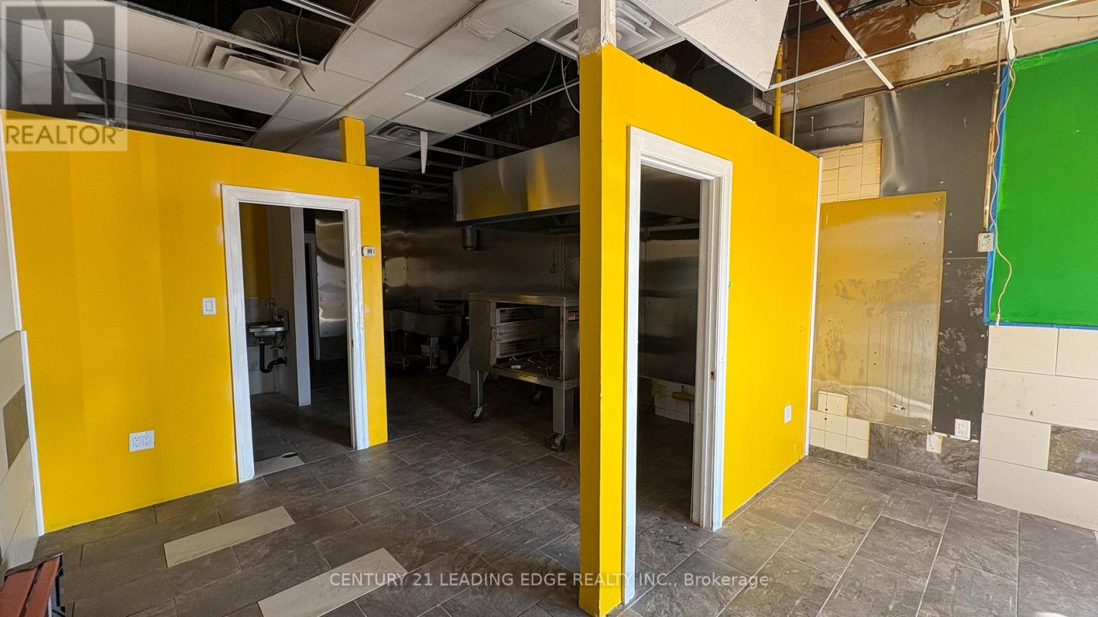 102 - 799 Park Road S, Oshawa, Ontario  L1J 4K1 - Photo 5 - E12486370