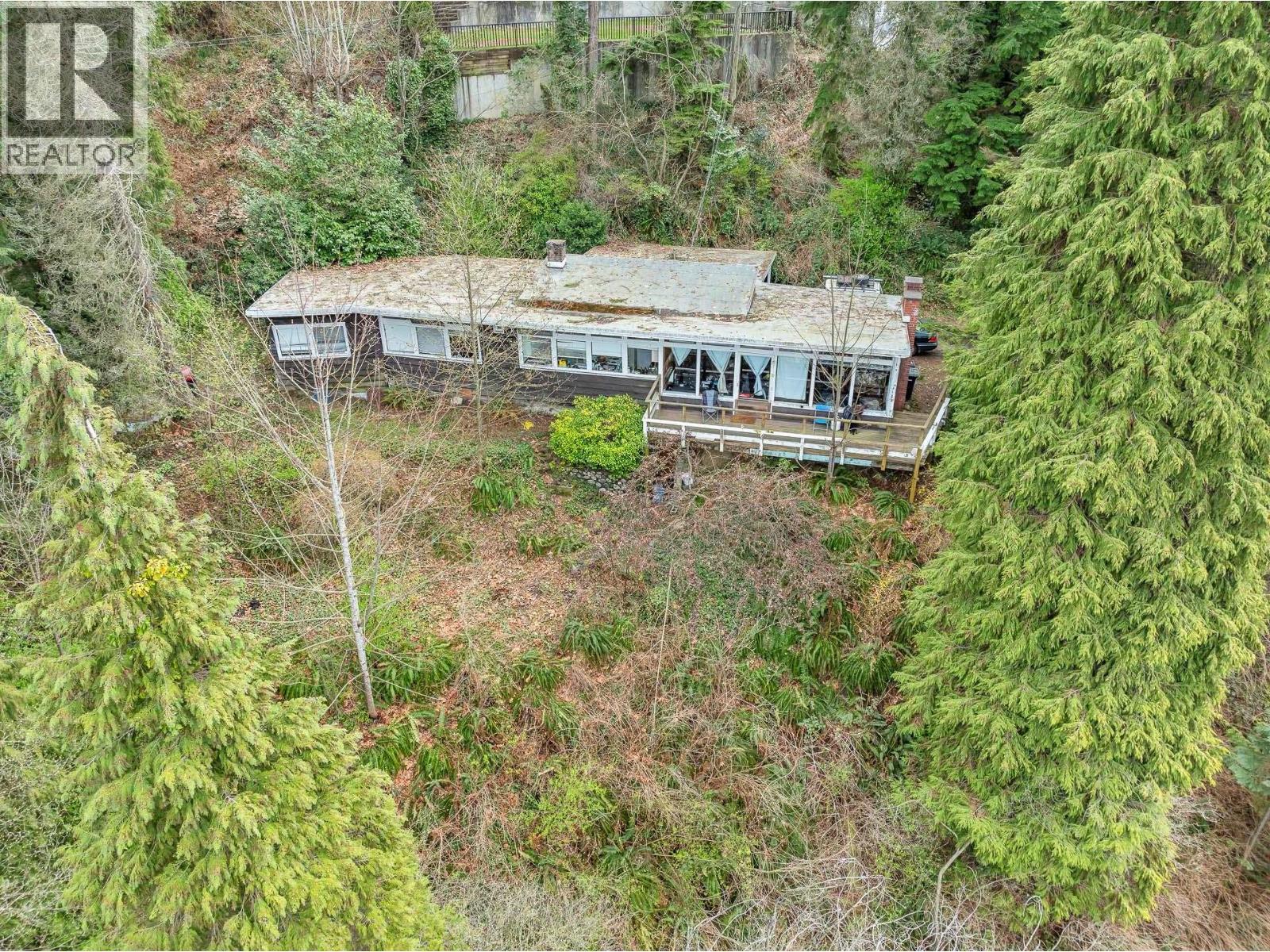 7356 Braeside Drive, Burnaby, British Columbia  V5A 1G1 - Photo 8 - R3062668