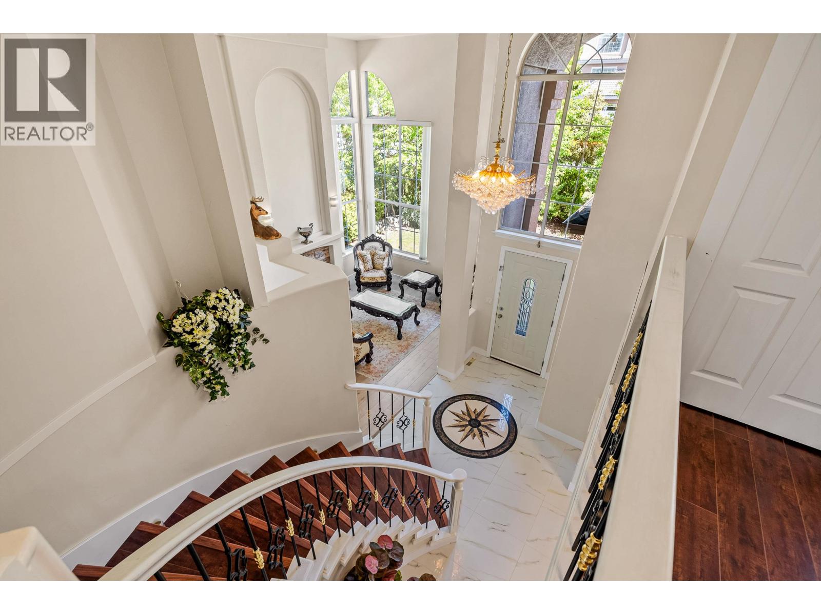 2622 SANDSTONE CRESCENT, Coquitlam, British Columbia