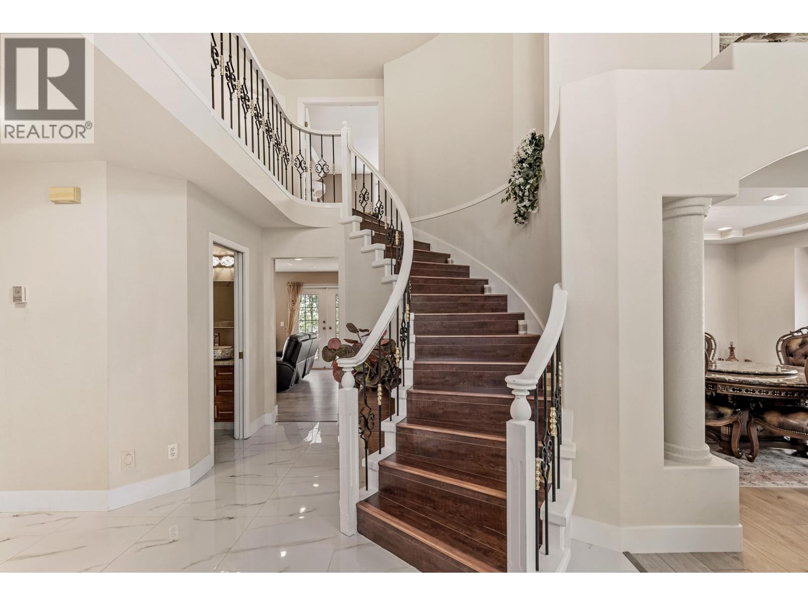 2622 Sandstone Crescent, Coquitlam, British Columbia  V3E 2T8 - Photo 5 - R3062675