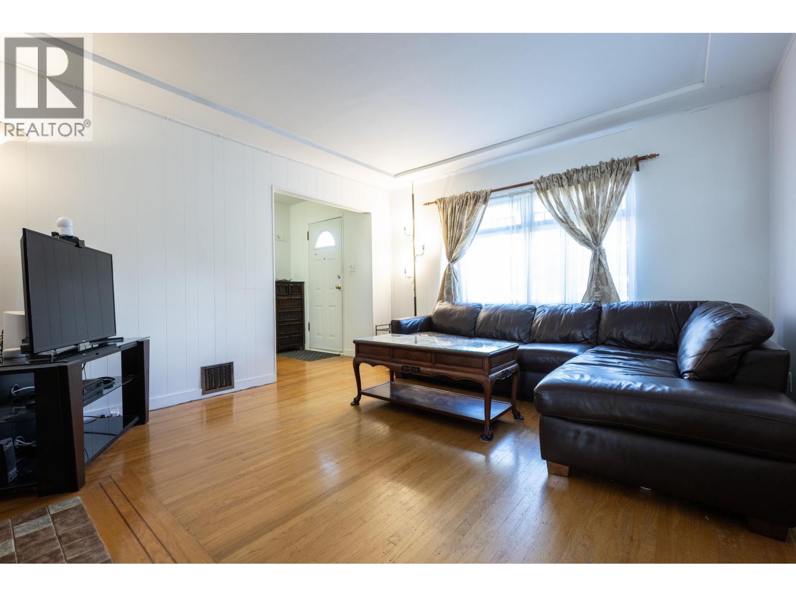 1512 Seventh Avenue, New Westminster, British Columbia  V3M 2K3 - Photo 9 - R3062694