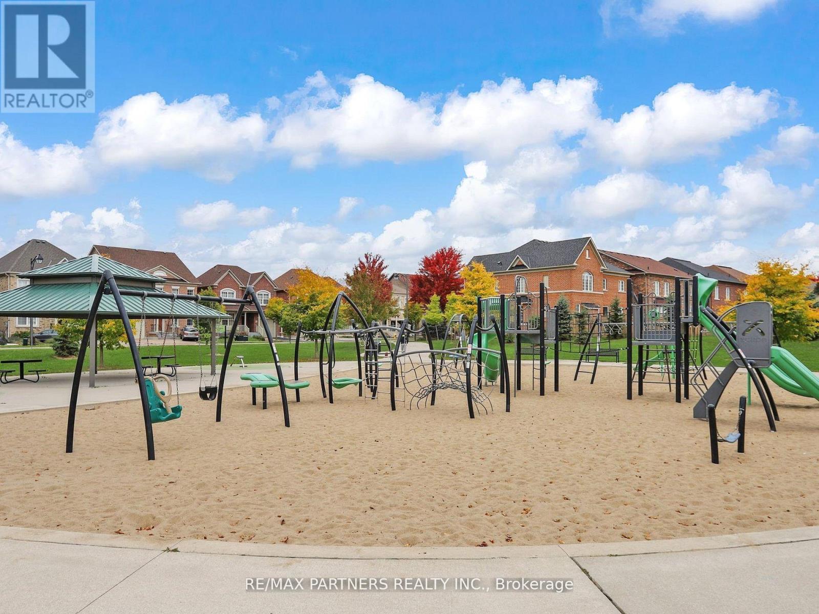 29 Robert Osprey Drive, Markham, Ontario  L6C 0K9 - Photo 3 - N12486127