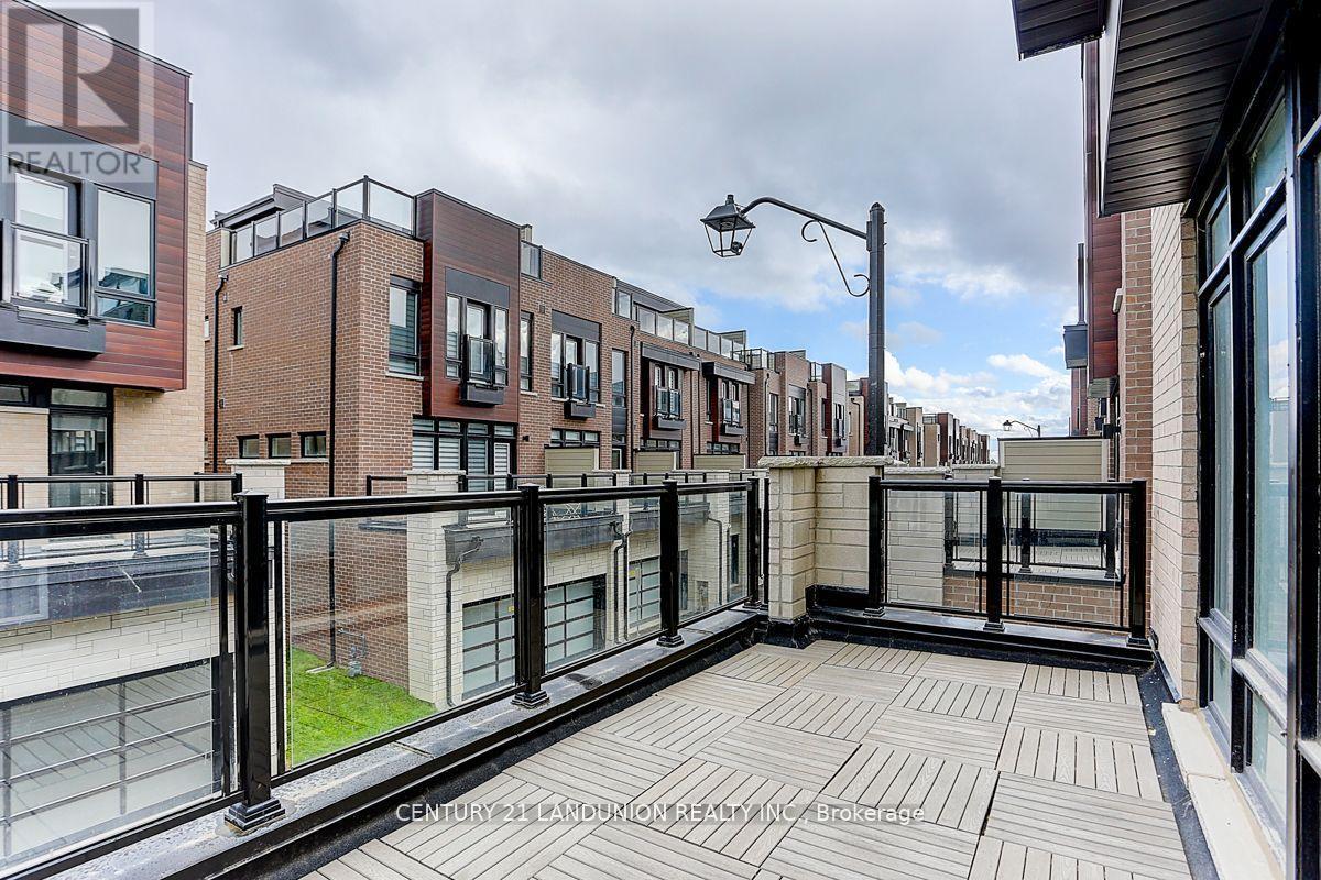 15 Ingersoll Lane, Richmond Hill, Ontario  L4E 1G9 - Photo 12 - N12486599