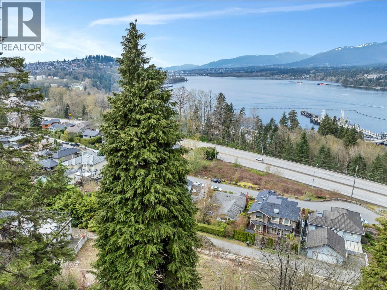 7235 7356 Bayview & Braeside Drive, Burnaby, British Columbia  V5A 4T3 - Photo 23 - C8073400