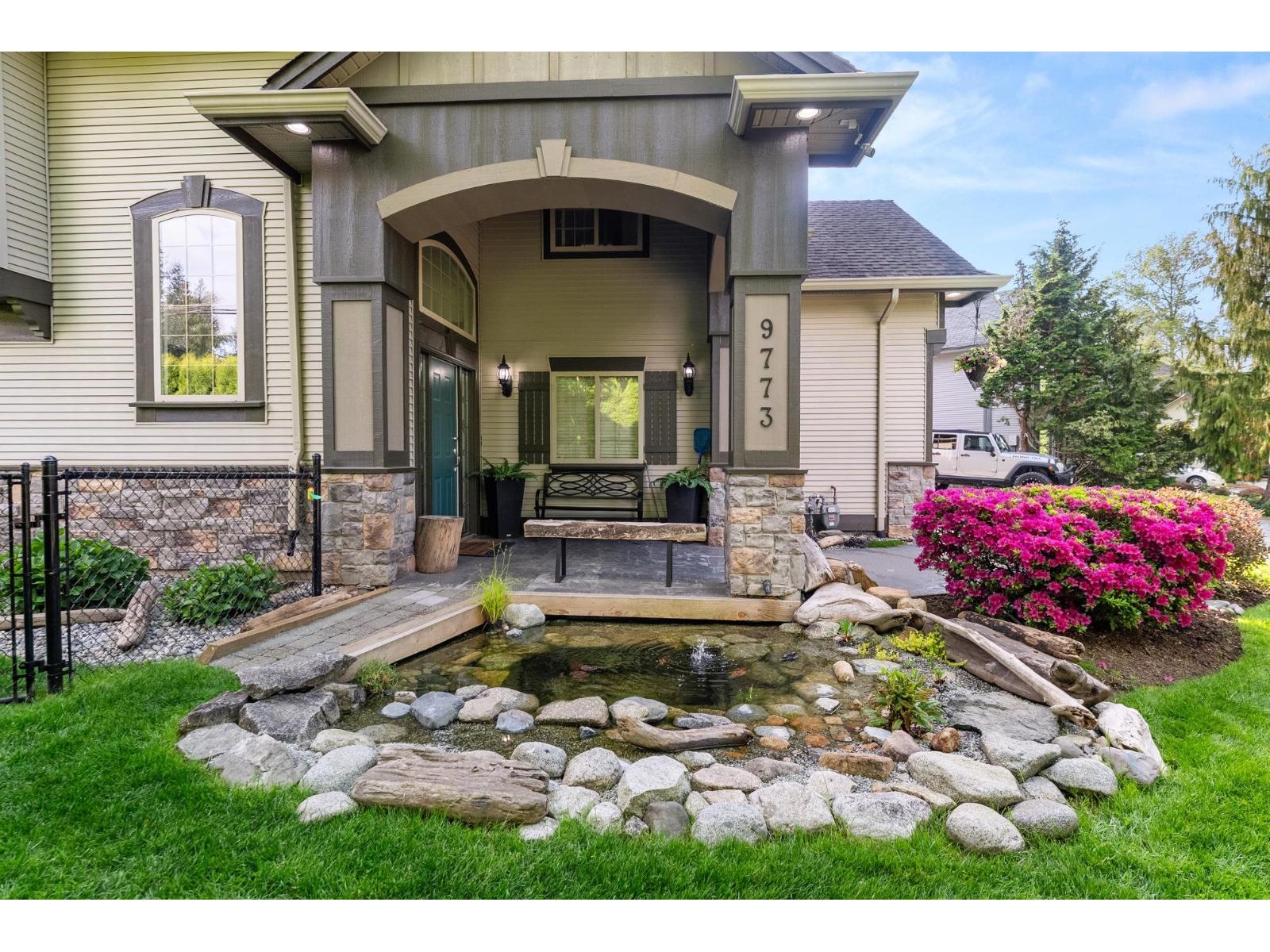 9773 208 Street, Langley, British Columbia  V1M 3Y3 - Photo 5 - R3062523