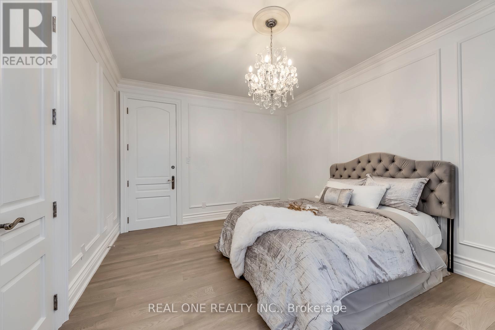 431 Fourth Line, Oakville, Ontario  L6L 5A5 - Photo 17 - W12481768