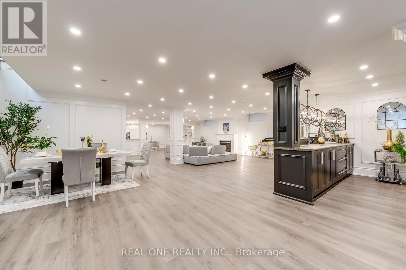 431 Fourth Line, Oakville, Ontario  L6L 5A5 - Photo 24 - W12481768