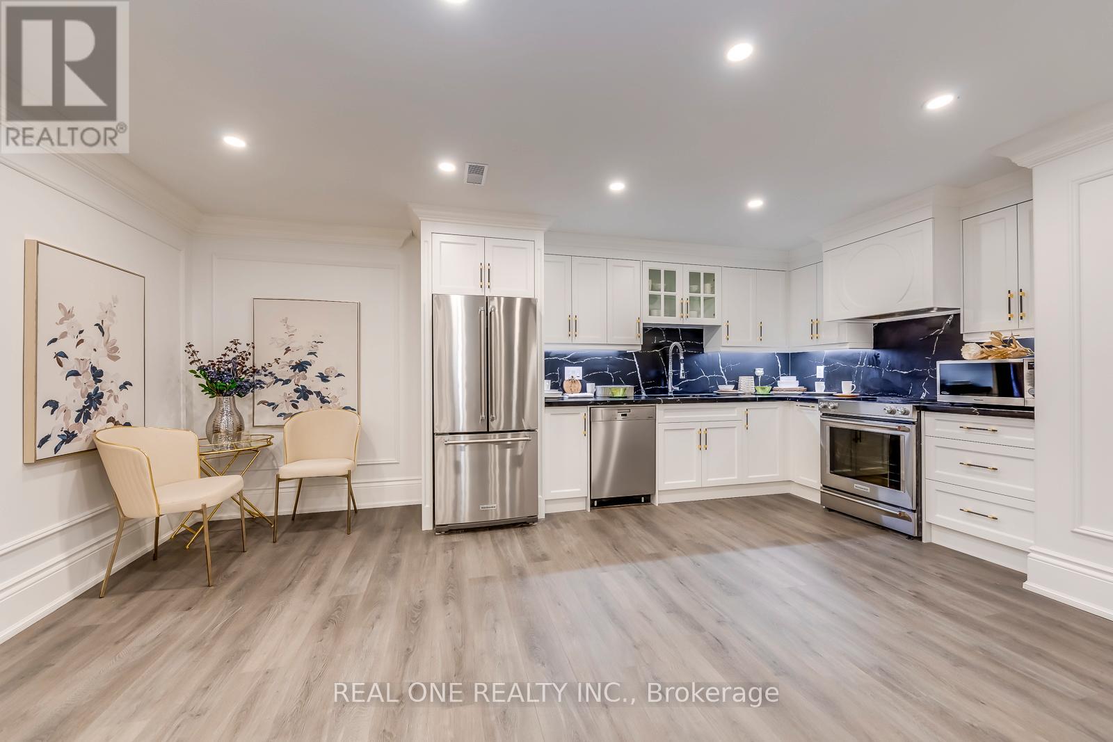 431 Fourth Line, Oakville, Ontario  L6L 5A5 - Photo 23 - W12481768