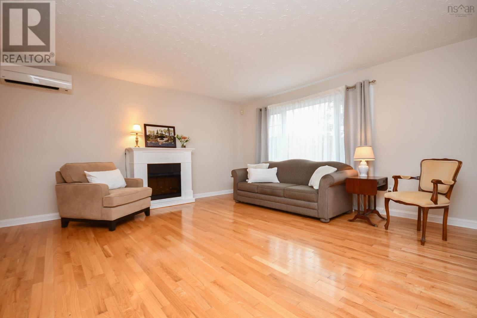 70 Portland Estates Boulevard, Dartmouth, Nova Scotia  B2W 6E5 - Photo 2 - 202526286