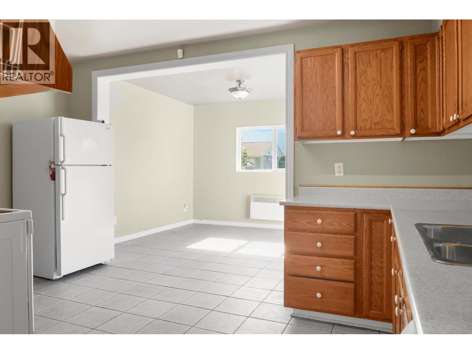 21 White Street, Kitimat, British Columbia  V8C 1H9 - Photo 8 - R3062541