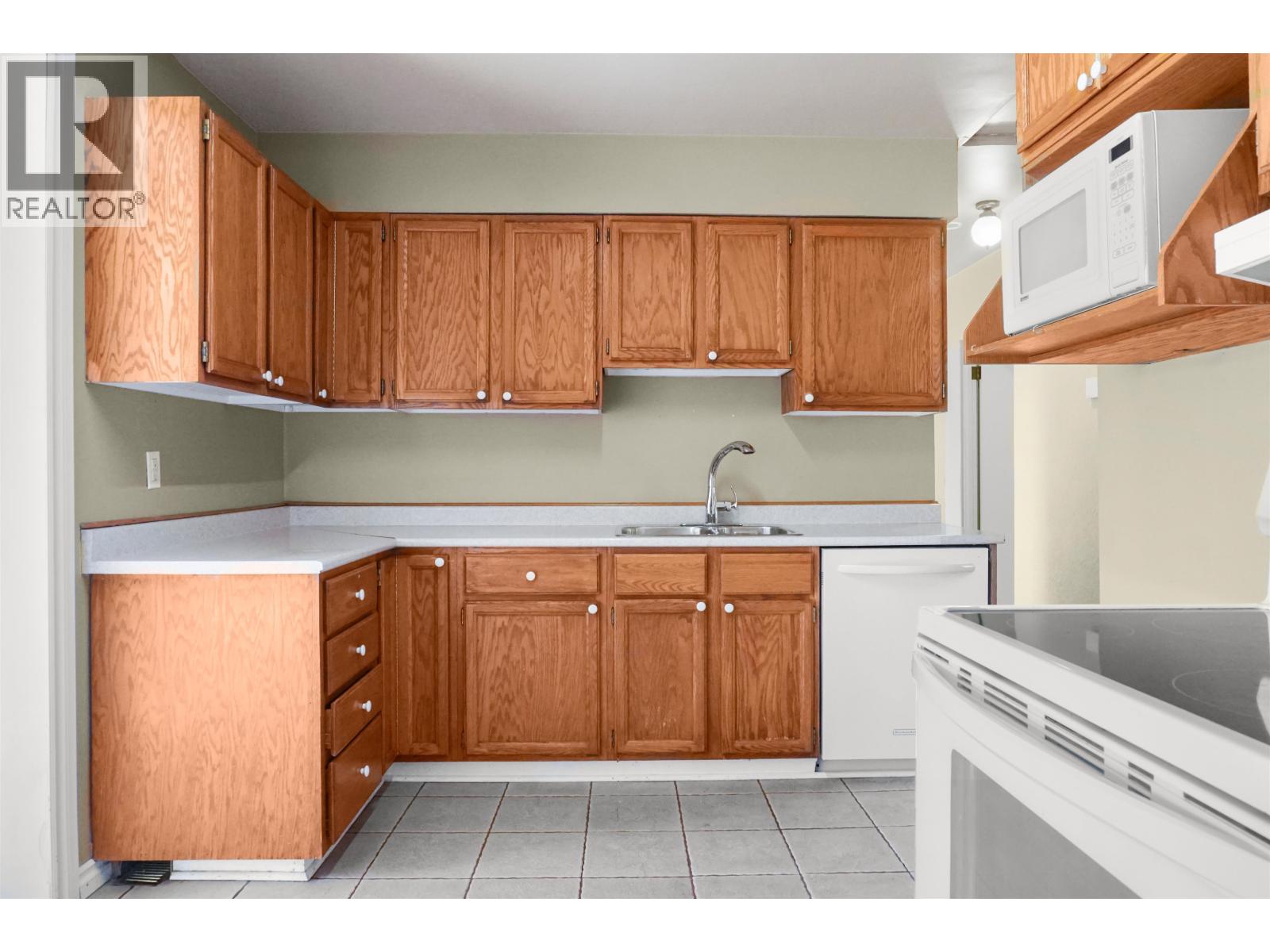 21 White Street, Kitimat, British Columbia  V8C 1H9 - Photo 7 - R3062541