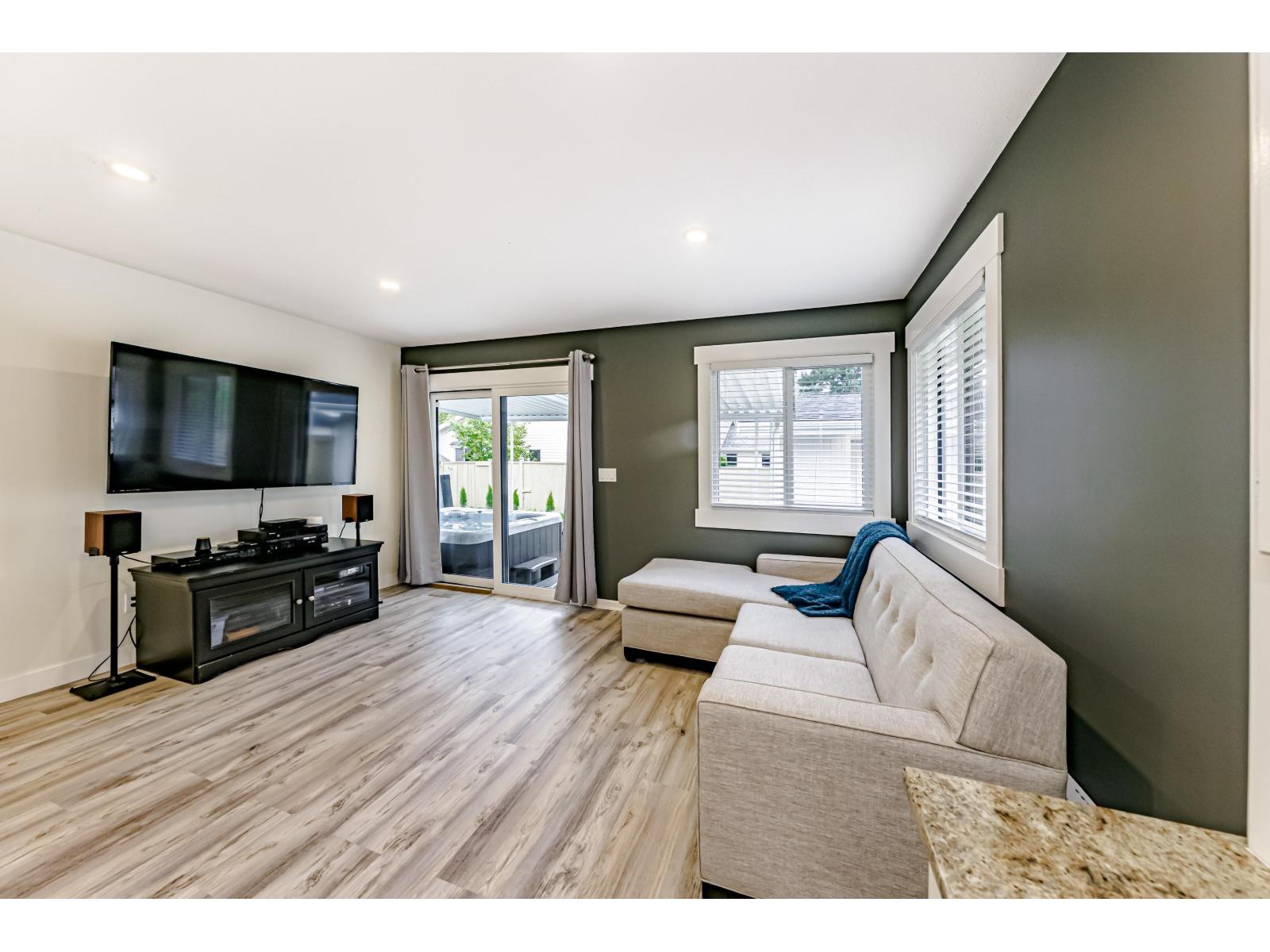 45169 Cumberland Avenue, Sardis South, Chilliwack, British Columbia  V2R 3E5 - Photo 12 - R3062281