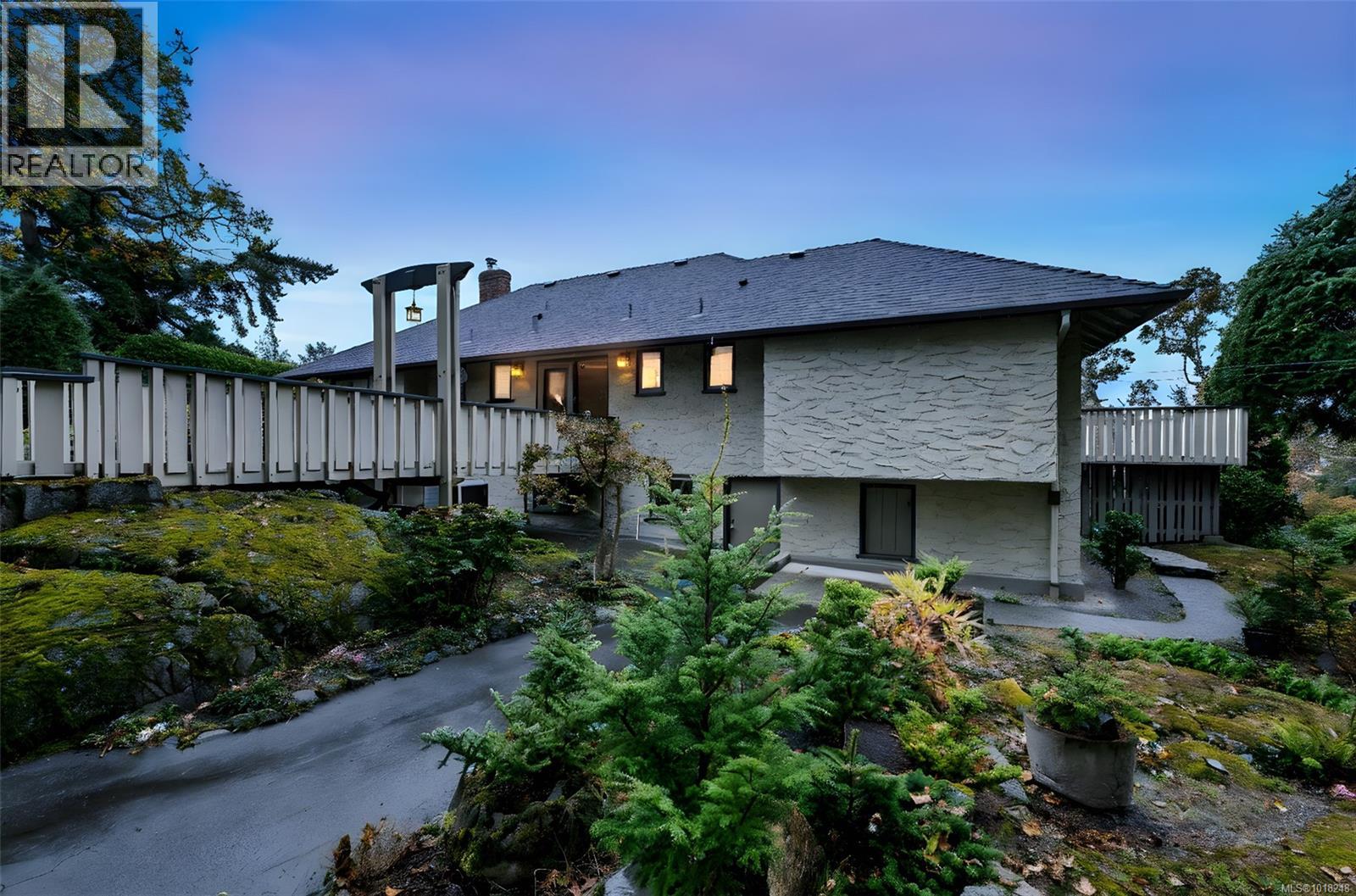 2850 Sea View Rd, Saanich, British Columbia  V8N 1K8 - Photo 52 - 1018248