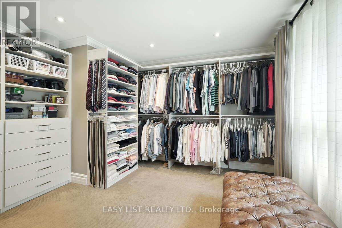 17 Denmark Crescent, Toronto, Ontario  M2R 1J3 - Photo 7 - C12486673