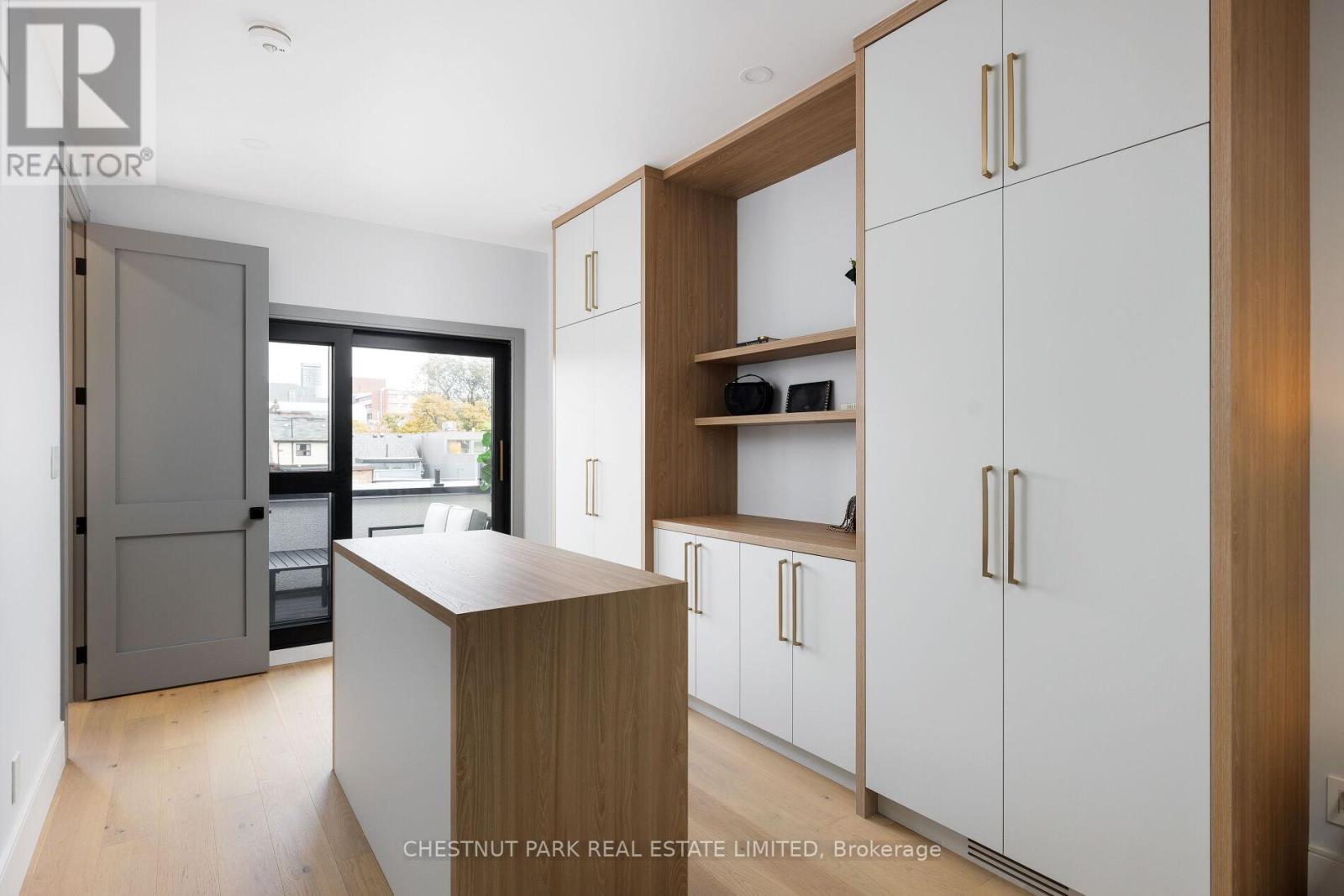 269 Euclid Avenue, Toronto, Ontario  M6J 2K1 - Photo 29 - C12486694