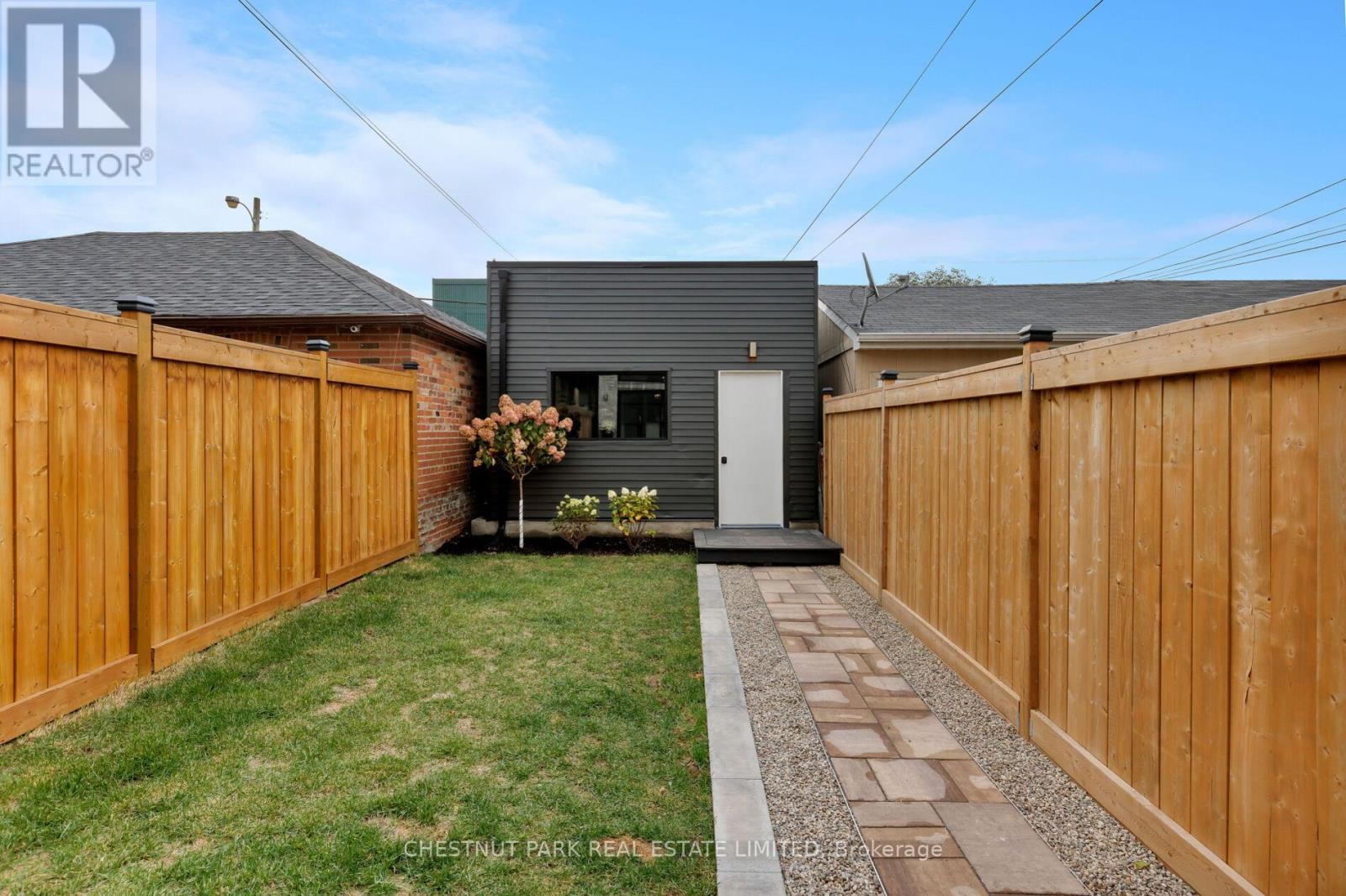 269 Euclid Avenue, Toronto, Ontario  M6J 2K1 - Photo 41 - C12486694