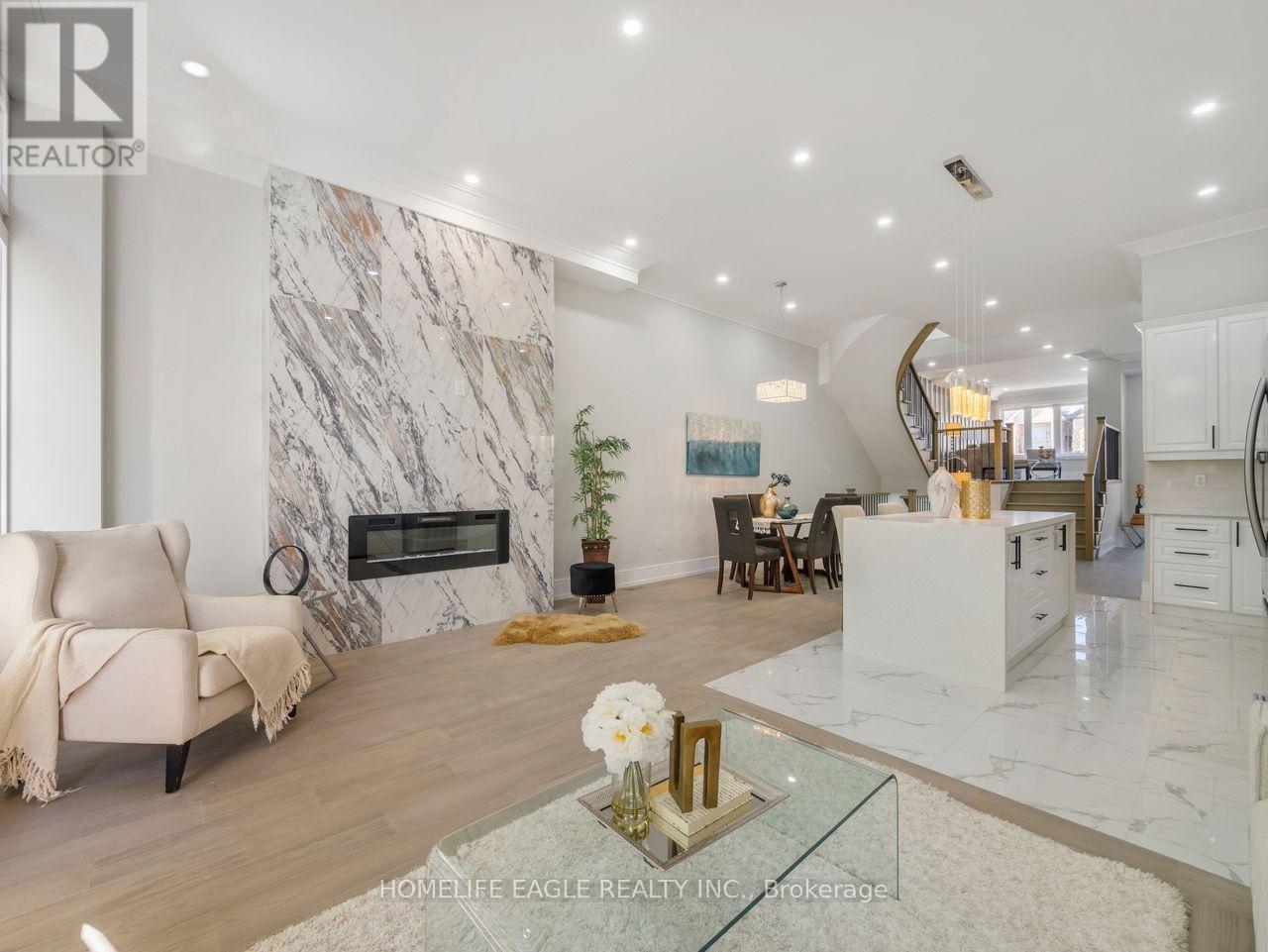 15 Malta Street, Toronto, Ontario  M1N 2L2 - Photo 4 - E12486651